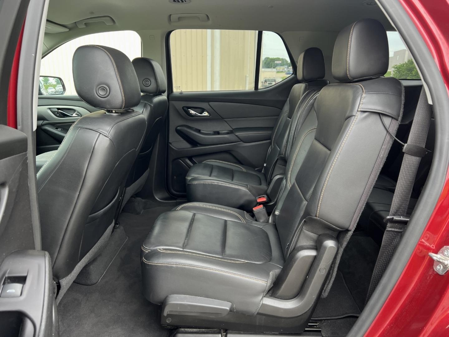 2019 MAROON /Black Leather Chevrolet Traverse LT Leather FWD (1GNERHKW0KJ) with an 3.6L V6 engine, Automatic transmission, located at 2990 Old Orchard Rd., Jackson, MO, 63755, 37.354214, -89.612106 - We have financing available and we accept trades! Fill out a credit application on our website or come by today! If you have any questions, give us a call at (573) 204-7777 or visit our website at firstautocredit.com. - Photo#7
