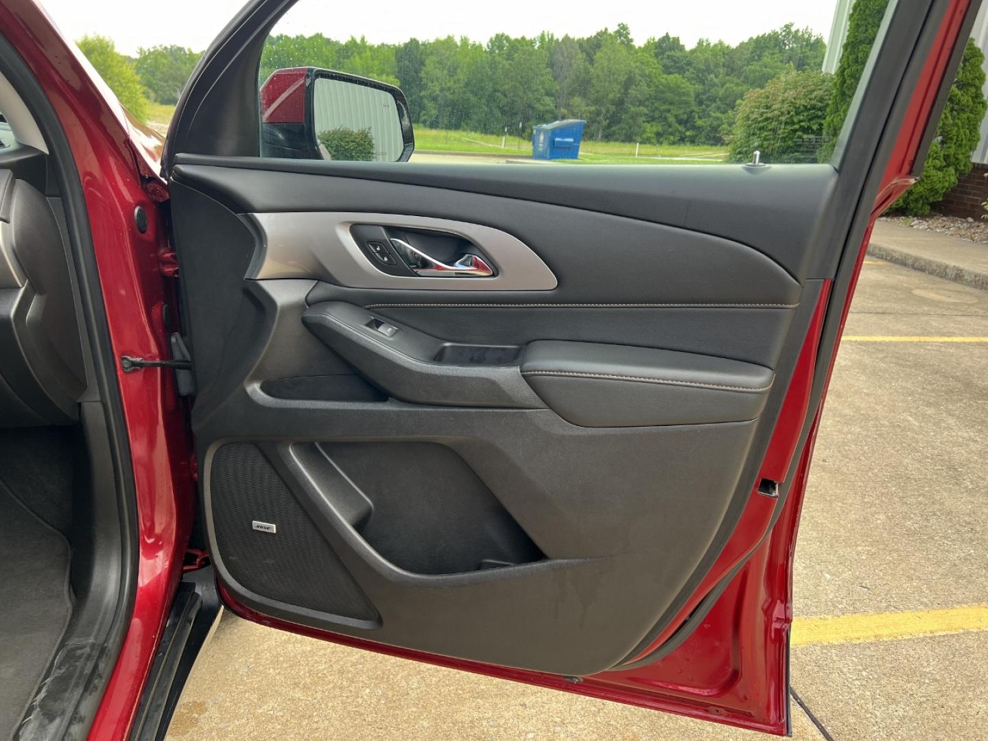 2019 MAROON /Black Leather Chevrolet Traverse LT Leather FWD (1GNERHKW0KJ) with an 3.6L V6 engine, Automatic transmission, located at 2990 Old Orchard Rd., Jackson, MO, 63755, 37.354214, -89.612106 - 2019 Chevrolet Traverse LT Local 1-Owner 157xxx miles Front Wheel Drive 3.6L V6 Automatic Leather 3rd Row Navigation Power/Heated Seats Backup Camera Bluetooth Remote Start Cruise Power Windows/Locks/Mirrors We have financing available and we accept trades! Fill out a credit applicati - Photo#16