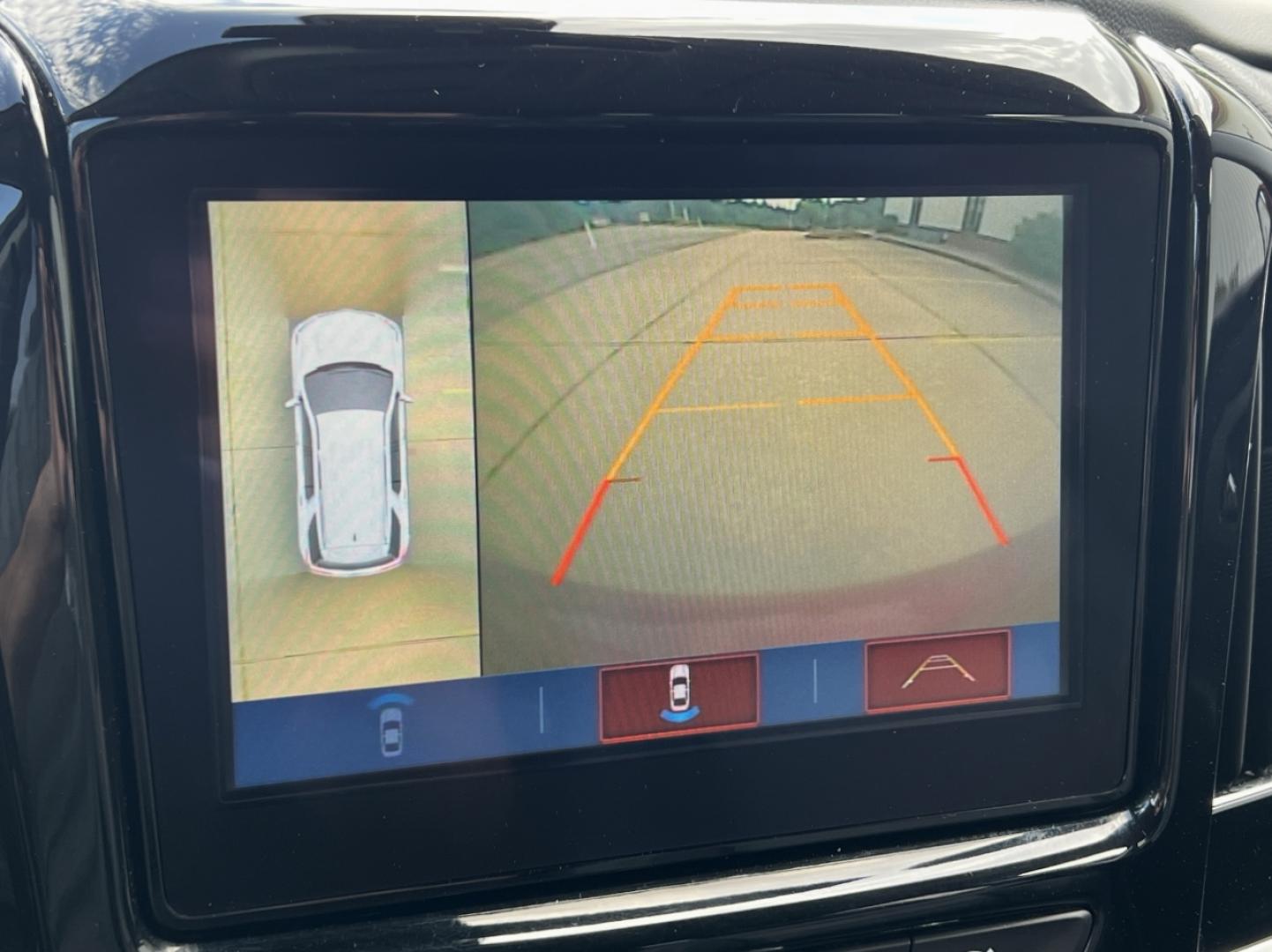 2019 MAROON /Black Leather Chevrolet Traverse LT Leather FWD (1GNERHKW0KJ) with an 3.6L V6 engine, Automatic transmission, located at 2990 Old Orchard Rd., Jackson, MO, 63755, 37.354214, -89.612106 - 2019 Chevrolet Traverse LT Local 1-Owner 157xxx miles Front Wheel Drive 3.6L V6 Automatic Leather 3rd Row Navigation Power/Heated Seats Backup Camera Bluetooth Remote Start Cruise Power Windows/Locks/Mirrors We have financing available and we accept trades! Fill out a credit applicati - Photo#3