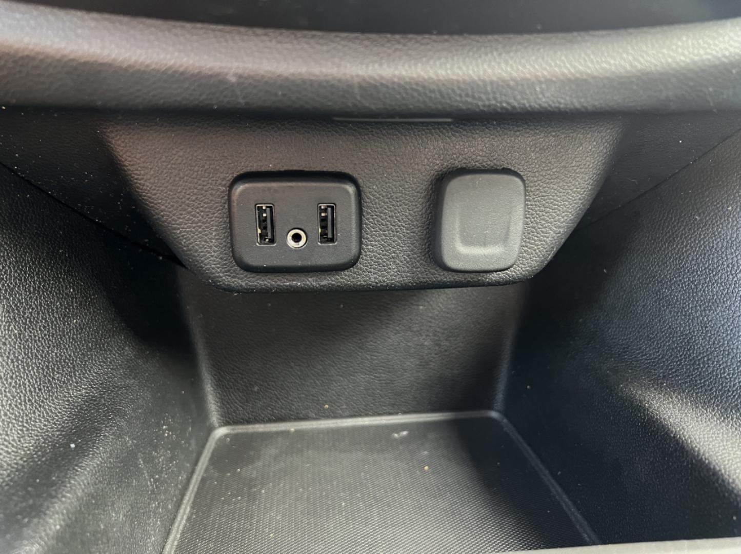 2019 MAROON /Black Leather Chevrolet Traverse LT Leather FWD (1GNERHKW0KJ) with an 3.6L V6 engine, Automatic transmission, located at 2990 Old Orchard Rd., Jackson, MO, 63755, 37.354214, -89.612106 - 2019 Chevrolet Traverse LT Local 1-Owner 157xxx miles Front Wheel Drive 3.6L V6 Automatic Leather 3rd Row Navigation Power/Heated Seats Backup Camera Bluetooth Remote Start Cruise Power Windows/Locks/Mirrors We have financing available and we accept trades! Fill out a credit applicati - Photo#30
