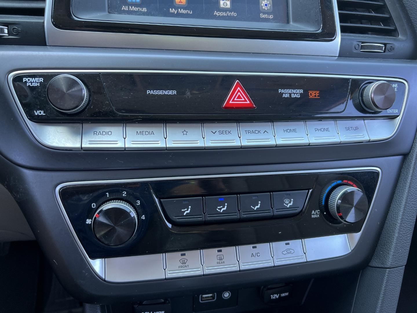 2019 WHITE /Tan Cloth Hyundai Sonata SE (5NPE24AF3KH) with an 2.4L 4 Cyl. engine, Automatic transmission, located at 506 S. Kingshighway, Cape Girardeau, MO, 63703, (573) 235-5000, 37.294994, -89.556206 - 2019 Hyundai Sonata SE 1-Owner 97xxx miles Front Wheel Drive 2.4L 4 Cyl. Automatic Backup Camera Bluetooth Cruise Power Windows/Locks/Mirrors We have financing available and we accept trades! Fill out a credit application on our website or come by today! If you have any questions, give us - Photo#23
