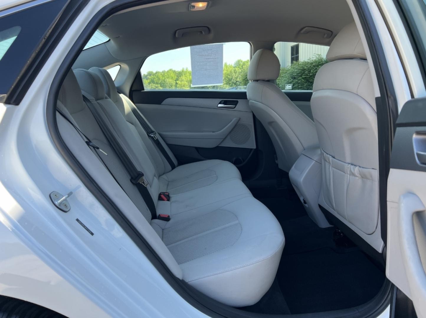 2019 WHITE /Tan Cloth Hyundai Sonata SE (5NPE24AF3KH) with an 2.4L 4 Cyl. engine, Automatic transmission, located at 506 S. Kingshighway, Cape Girardeau, MO, 63703, (573) 235-5000, 37.294994, -89.556206 - 2019 Hyundai Sonata SE 1-Owner 97xxx miles Front Wheel Drive 2.4L 4 Cyl. Automatic Backup Camera Bluetooth Cruise Power Windows/Locks/Mirrors We have financing available and we accept trades! Fill out a credit application on our website or come by today! If you have any questions, give us - Photo#15
