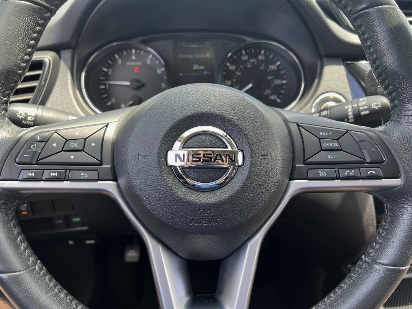 2017 GRAY /Black Cloth Nissan Rogue SV 2WD (5N1AT2MTXHC) with an 2.5L 4 Cyl. engine, CVT transmission, located at 506 S. Kingshighway, Cape Girardeau, MO, 63703, (573) 235-5000, 37.294994, -89.556206 - 2017 Nissan Rogue SV Only 72xxx miles Front Wheel Drive 2.5L 4 Cyl. Automatic Backup Camera Power Driver Seat Heated Seats Sunroof Remote Start Cruise Power Windows/Locks/Mirrors We have financing available and we accept trades! Fill out a credit application on our website or come by tod - Photo#23