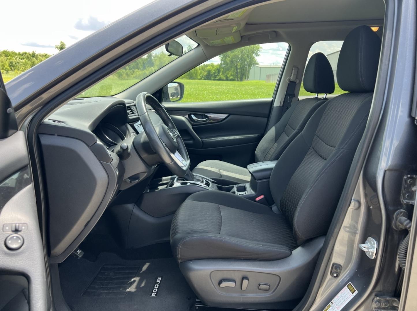 2017 GRAY /Black Cloth Nissan Rogue SV 2WD (5N1AT2MTXHC) with an 2.5L 4 Cyl. engine, CVT transmission, located at 506 S. Kingshighway, Cape Girardeau, MO, 63703, (573) 235-5000, 37.294994, -89.556206 - 2017 Nissan Rogue SV Only 72xxx miles Front Wheel Drive 2.5L 4 Cyl. Automatic Backup Camera Power Driver Seat Heated Seats Sunroof Remote Start Cruise Power Windows/Locks/Mirrors We have financing available and we accept trades! Fill out a credit application on our website or come by tod - Photo#15