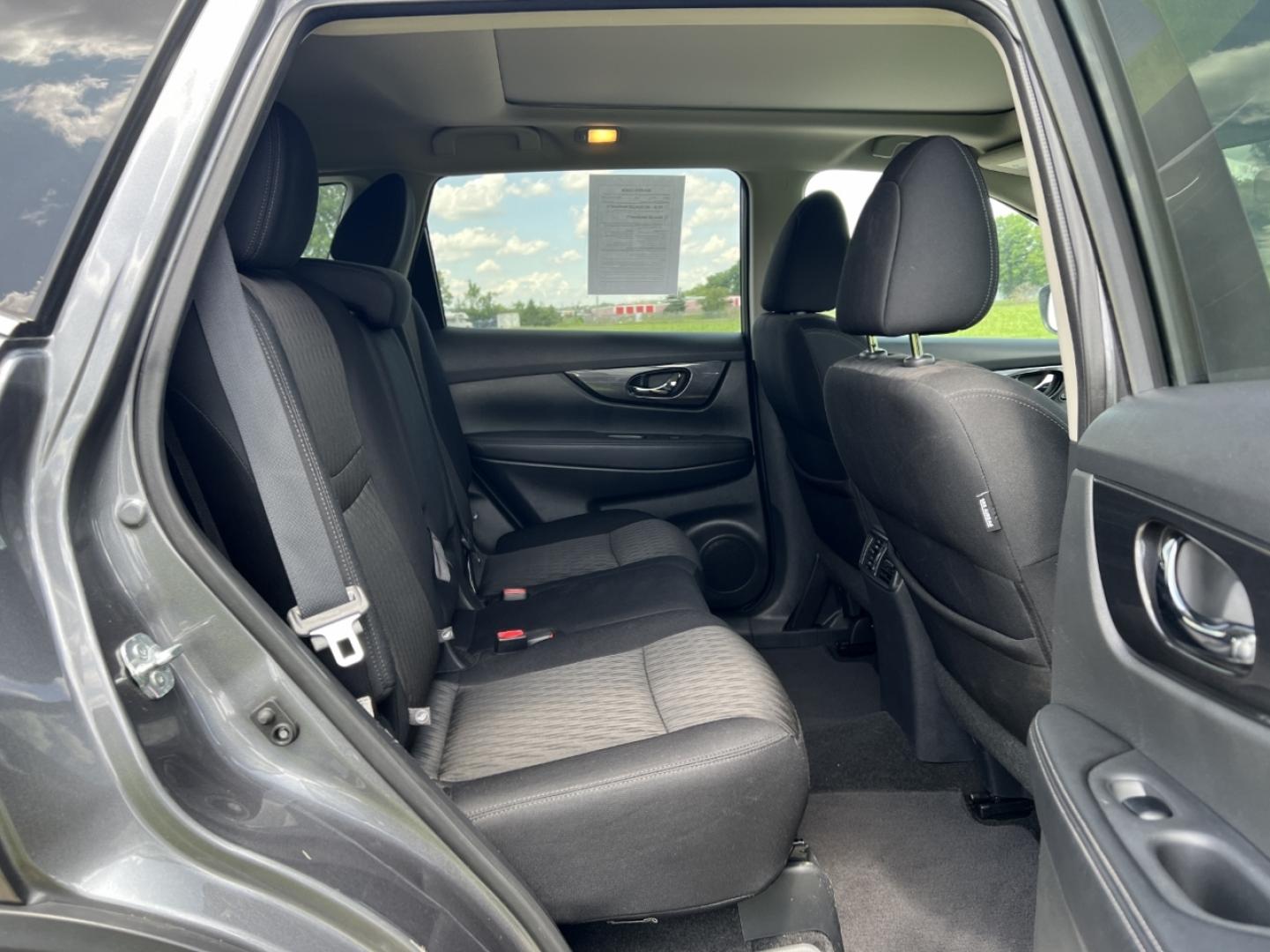 2017 GRAY /Black Cloth Nissan Rogue SV 2WD (5N1AT2MTXHC) with an 2.5L 4 Cyl. engine, CVT transmission, located at 506 S. Kingshighway, Cape Girardeau, MO, 63703, (573) 235-5000, 37.294994, -89.556206 - 2017 Nissan Rogue SV Only 72xxx miles Front Wheel Drive 2.5L 4 Cyl. Automatic Backup Camera Power Driver Seat Heated Seats Sunroof Remote Start Cruise Power Windows/Locks/Mirrors We have financing available and we accept trades! Fill out a credit application on our website or come by tod - Photo#19