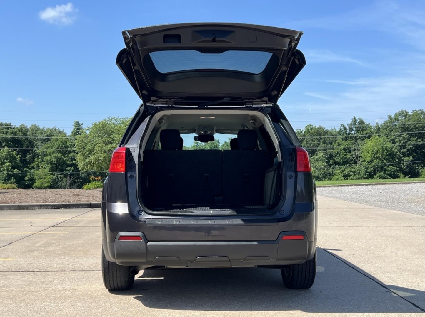 2015 GRAY /Black Cloth GMC Terrain SLE2 FWD (2GKALREK9F6) with an 2.4L 4 Cyl. engine, Automatic transmission, located at 2990 Old Orchard Rd., Jackson, MO, 63755, 37.354214, -89.612106 - 2015 GMC Terrain SLE 171xxx miles Front Wheel Drive 2.4L 4 Cyl. Automatic Backup Camera Power Driver Seat Heated Seats Bluetooth Remote Start Cruise Power Windows/Locks/Mirrors We have financing available and we accept trades! Fill out a credit application on our website or come by today - Photo#19