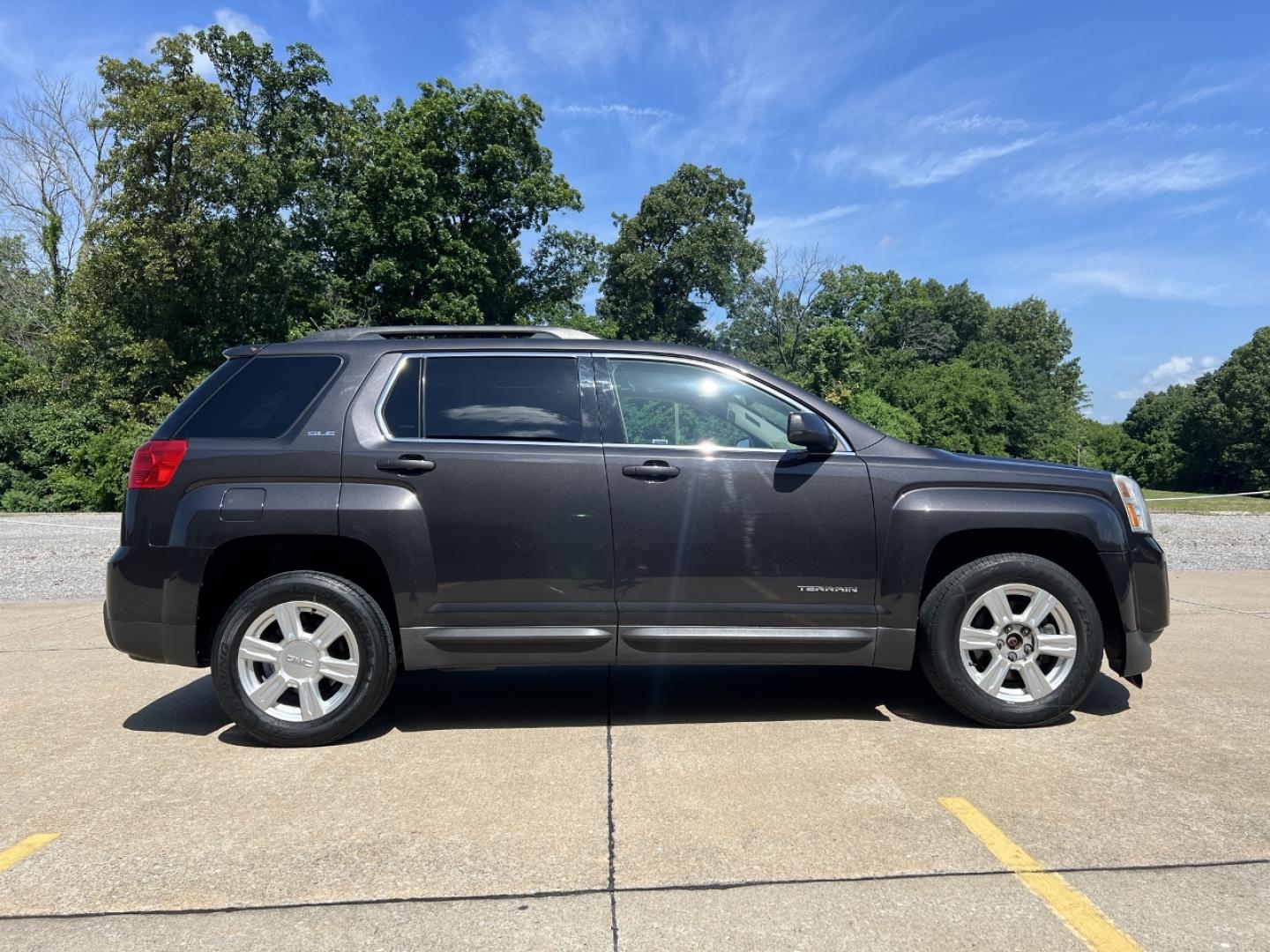2015 GRAY /Black Cloth GMC Terrain SLE2 FWD (2GKALREK9F6) with an 2.4L 4 Cyl. engine, Automatic transmission, located at 2990 Old Orchard Rd., Jackson, MO, 63755, 37.354214, -89.612106 - 2015 GMC Terrain SLE 171xxx miles Front Wheel Drive 2.4L 4 Cyl. Automatic Backup Camera Power Driver Seat Heated Seats Bluetooth Remote Start Cruise Power Windows/Locks/Mirrors We have financing available and we accept trades! Fill out a credit application on our website or come by today - Photo#8