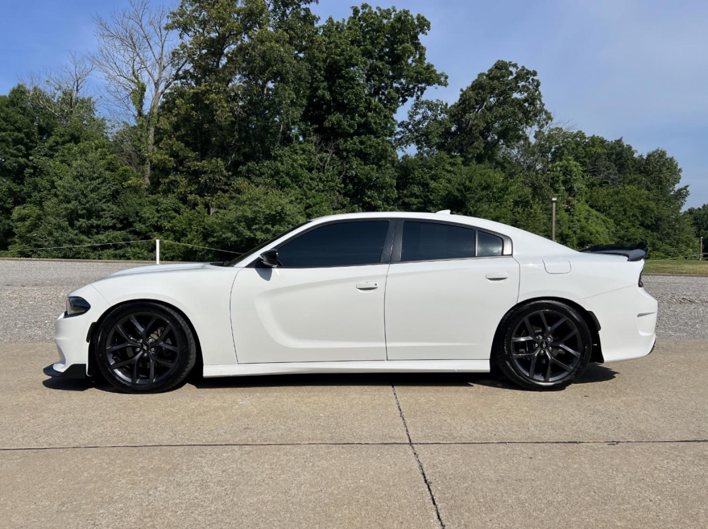 2019 WHITE /Black Cloth Dodge Charger R/T (2C3CDXCT6KH) with an 5.7L V8 engine, Automatic transmission, located at 2990 Old Orchard Rd., Jackson, MO, 63755, 37.354214, -89.612106 - 2019 Dodge Charger R/T 87xxx miles Rear Wheel Drive 5.7L V8 Automatic Navigation Backup Camera Power Driver Seat Heated Seats Heated Steering Wheel Bluetooth Remote Start Cruise Power Windows/Locks/Mirrors We have financing available and we accept trades! Fill out a credit application - Photo#8