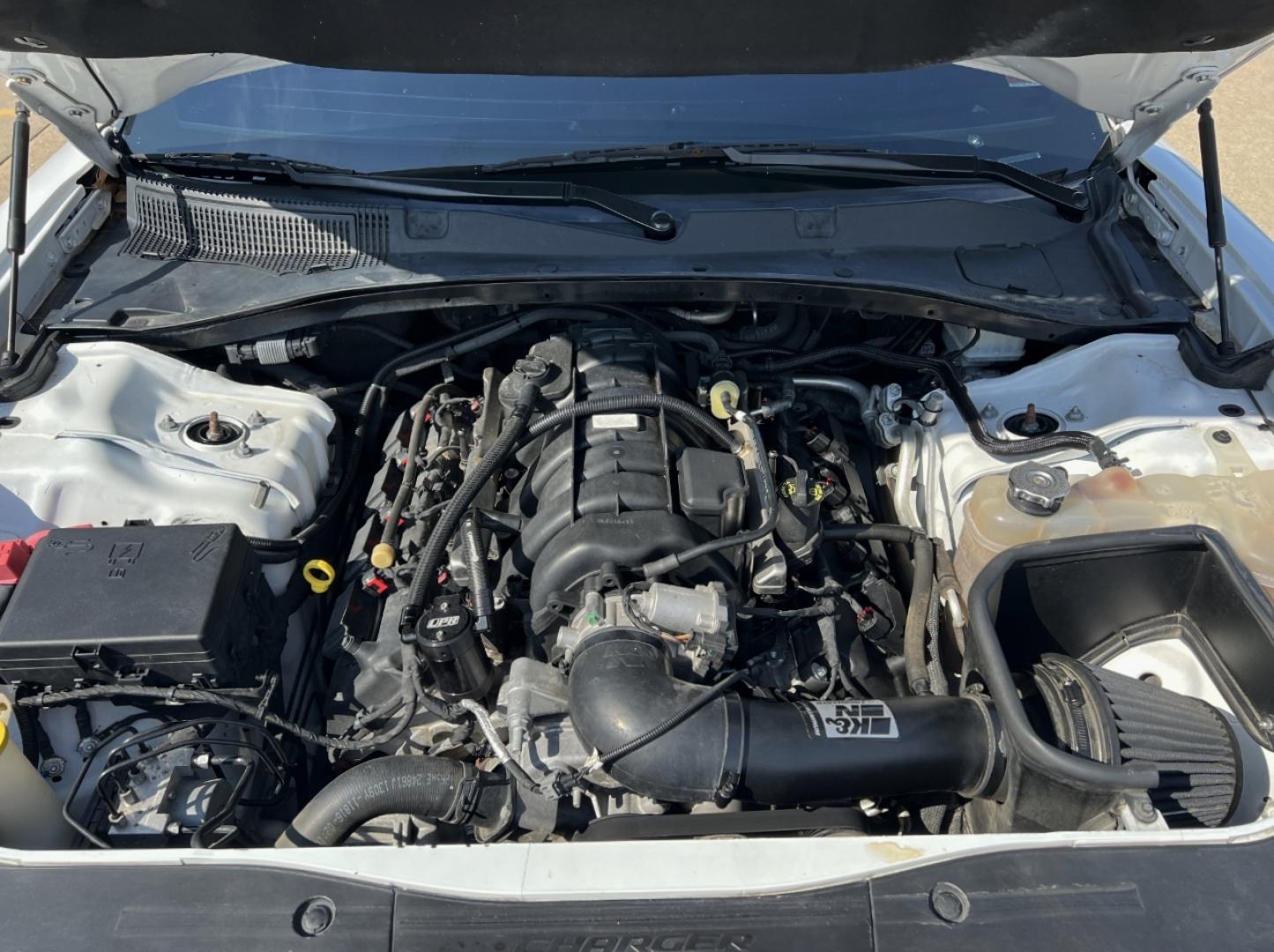 2019 WHITE /Black Cloth Dodge Charger R/T (2C3CDXCT6KH) with an 5.7L V8 engine, Automatic transmission, located at 2990 Old Orchard Rd., Jackson, MO, 63755, 37.354214, -89.612106 - 2019 Dodge Charger R/T 87xxx miles Rear Wheel Drive 5.7L V8 Automatic Navigation Backup Camera Power Driver Seat Heated Seats Heated Steering Wheel Bluetooth Remote Start Cruise Power Windows/Locks/Mirrors We have financing available and we accept trades! Fill out a credit application - Photo#35