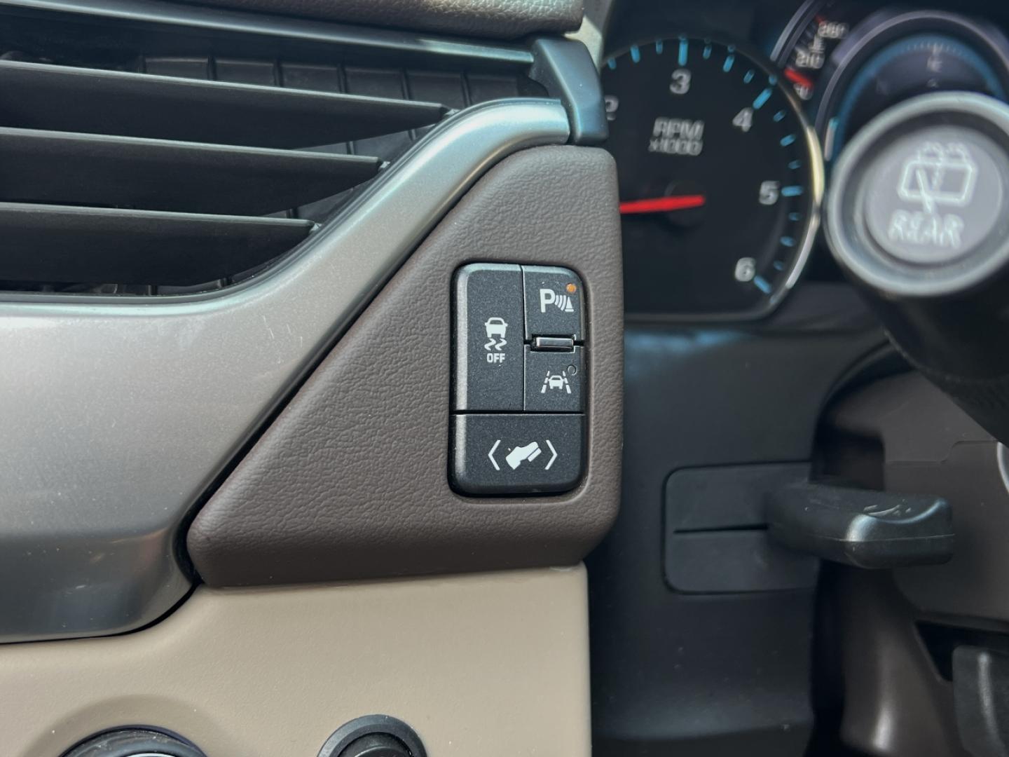 2017 GOLD /Tan Leather Chevrolet Tahoe LT 4WD (1GNSKBKC3HR) with an 5.3L V8 engine, Automatic transmission, located at 2990 Old Orchard Rd., Jackson, MO, 63755, 37.354214, -89.612106 - 2017 Chevrolet Tahoe 1500 LT 158xxx miles 4 Wheel Drive 5.3L V8 Automatic Leather 3rd Row Navigation Power/Heated Seats Rear Entertainment Backup Camera Sunroof Bluetooth Remote Start Cruise Power Windows/Locks/Mirrors We have financing available and we accept trades! Fill out a cred - Photo#36
