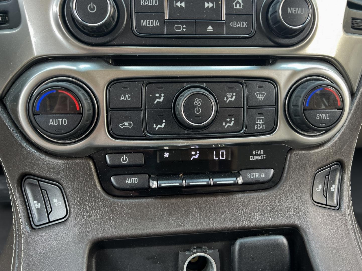 2017 GOLD /Tan Leather Chevrolet Tahoe LT 4WD (1GNSKBKC3HR) with an 5.3L V8 engine, Automatic transmission, located at 2990 Old Orchard Rd., Jackson, MO, 63755, 37.354214, -89.612106 - 2017 Chevrolet Tahoe 1500 LT 158xxx miles 4 Wheel Drive 5.3L V8 Automatic Leather 3rd Row Navigation Power/Heated Seats Rear Entertainment Backup Camera Sunroof Bluetooth Remote Start Cruise Power Windows/Locks/Mirrors We have financing available and we accept trades! Fill out a cred - Photo#5