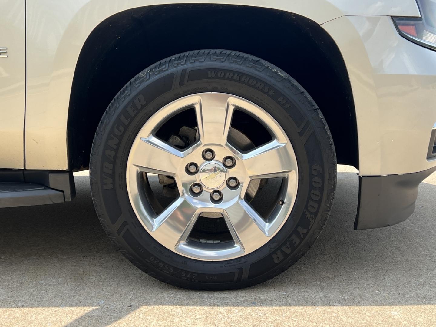 2017 GOLD /Tan Leather Chevrolet Tahoe LT 4WD (1GNSKBKC3HR) with an 5.3L V8 engine, Automatic transmission, located at 2990 Old Orchard Rd., Jackson, MO, 63755, 37.354214, -89.612106 - 2017 Chevrolet Tahoe 1500 LT 158xxx miles 4 Wheel Drive 5.3L V8 Automatic Leather 3rd Row Navigation Power/Heated Seats Rear Entertainment Backup Camera Sunroof Bluetooth Remote Start Cruise Power Windows/Locks/Mirrors We have financing available and we accept trades! Fill out a cred - Photo#44