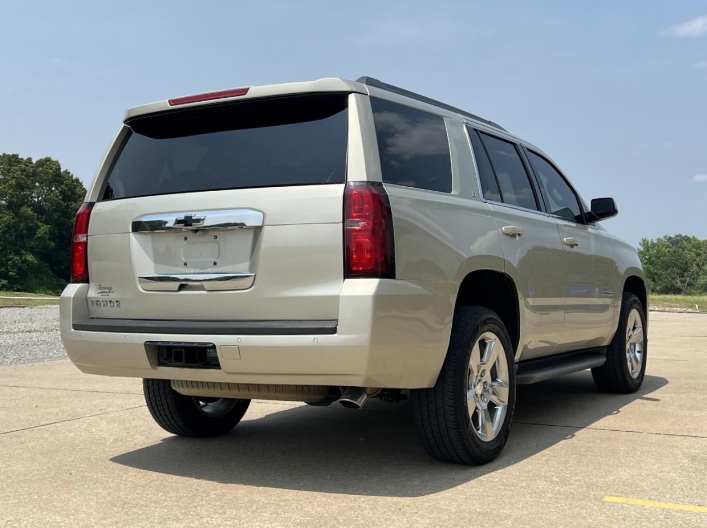 2017 GOLD /Tan Leather Chevrolet Tahoe LT 4WD (1GNSKBKC3HR) with an 5.3L V8 engine, Automatic transmission, located at 2990 Old Orchard Rd., Jackson, MO, 63755, 37.354214, -89.612106 - 2017 Chevrolet Tahoe 1500 LT 158xxx miles 4 Wheel Drive 5.3L V8 Automatic Leather 3rd Row Navigation Power/Heated Seats Rear Entertainment Backup Camera Sunroof Bluetooth Remote Start Cruise Power Windows/Locks/Mirrors We have financing available and we accept trades! Fill out a cred - Photo#13