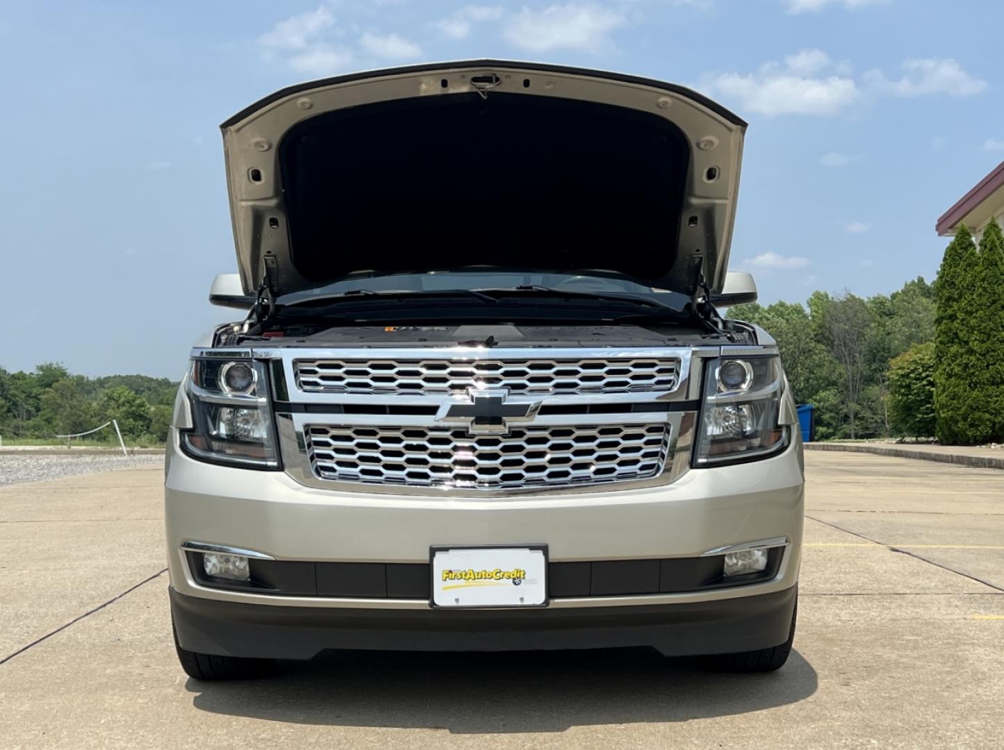 2017 GOLD /Tan Leather Chevrolet Tahoe LT 4WD (1GNSKBKC3HR) with an 5.3L V8 engine, Automatic transmission, located at 2990 Old Orchard Rd., Jackson, MO, 63755, 37.354214, -89.612106 - 2017 Chevrolet Tahoe 1500 LT 158xxx miles 4 Wheel Drive 5.3L V8 Automatic Leather 3rd Row Navigation Power/Heated Seats Rear Entertainment Backup Camera Sunroof Bluetooth Remote Start Cruise Power Windows/Locks/Mirrors We have financing available and we accept trades! Fill out a cred - Photo#38
