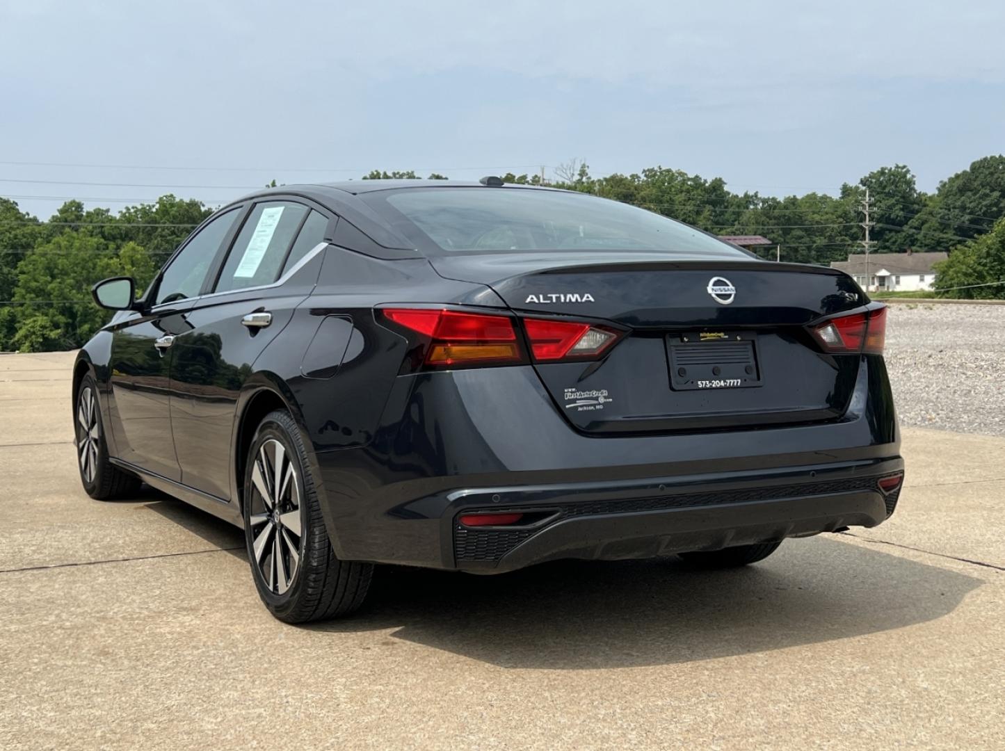 2022 BLUE /Black Cloth Nissan Altima 2.5 SV (1N4BL4DVXNN) with an 2.5L 4 Cyl. engine, CVT transmission, located at 2990 Old Orchard Rd., Jackson, MO, 63755, 37.354214, -89.612106 - 2022 Nissan Altima SV 1-Owner 94xxx miles Front Wheel Drive 2.5L 4 Cyl. Automatic Backup Camera Power Driver Seat Bluetooth Remote Start Cruise Power Windows/Locks/Mirrors We have financing available and we accept trades! Fill out a credit application on our website or come by today! If - Photo#9