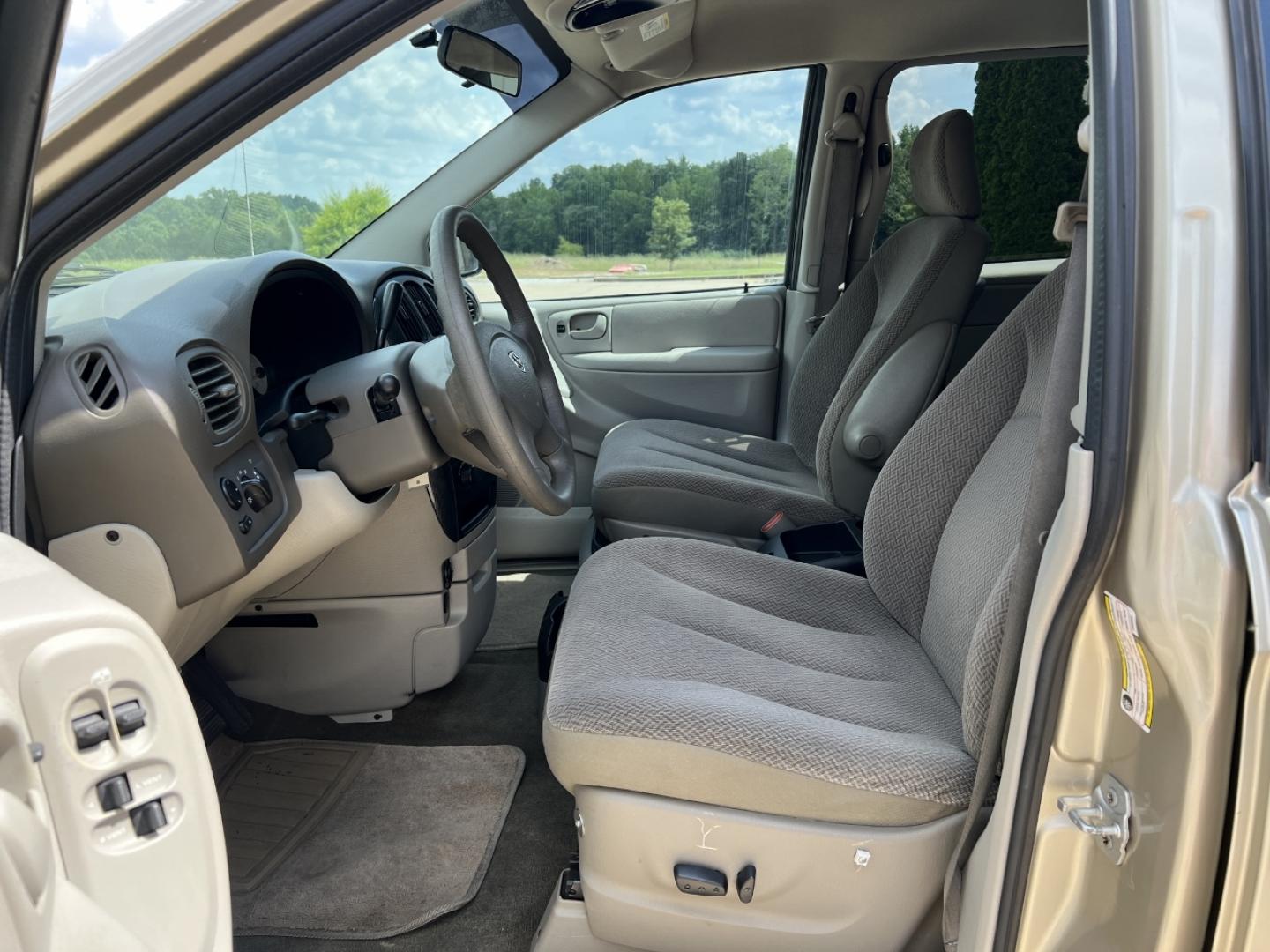 2007 GOLD /Tan Cloth Dodge Caravan SXT (1D4GP45R47B) with an 3.3L V6 engine, Automatic transmission, located at 2990 Old Orchard Rd., Jackson, MO, 63755, 37.354214, -89.612106 - 2007 Dodge Caravan SXT 152xxx miles Front Wheel Drive 3.3L V6 Automatic 3rd Row Power Driver Seat Cruise Power Windows/Locks/Mirrors We have financing available and we accept trades! Fill out a credit application on our website or come by today! If you have any questions, give us a call at - Photo#11