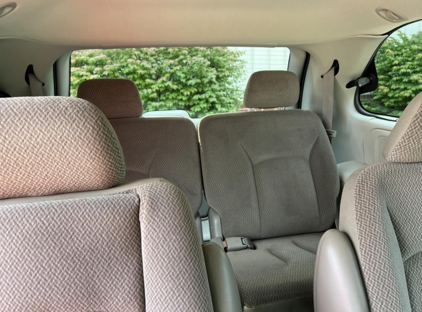 2007 GOLD /Tan Cloth Dodge Caravan SXT (1D4GP45R47B) with an 3.3L V6 engine, Automatic transmission, located at 2990 Old Orchard Rd., Jackson, MO, 63755, 37.354214, -89.612106 - 2007 Dodge Caravan SXT 152xxx miles Front Wheel Drive 3.3L V6 Automatic 3rd Row Power Driver Seat Cruise Power Windows/Locks/Mirrors We have financing available and we accept trades! Fill out a credit application on our website or come by today! If you have any questions, give us a call at - Photo#16