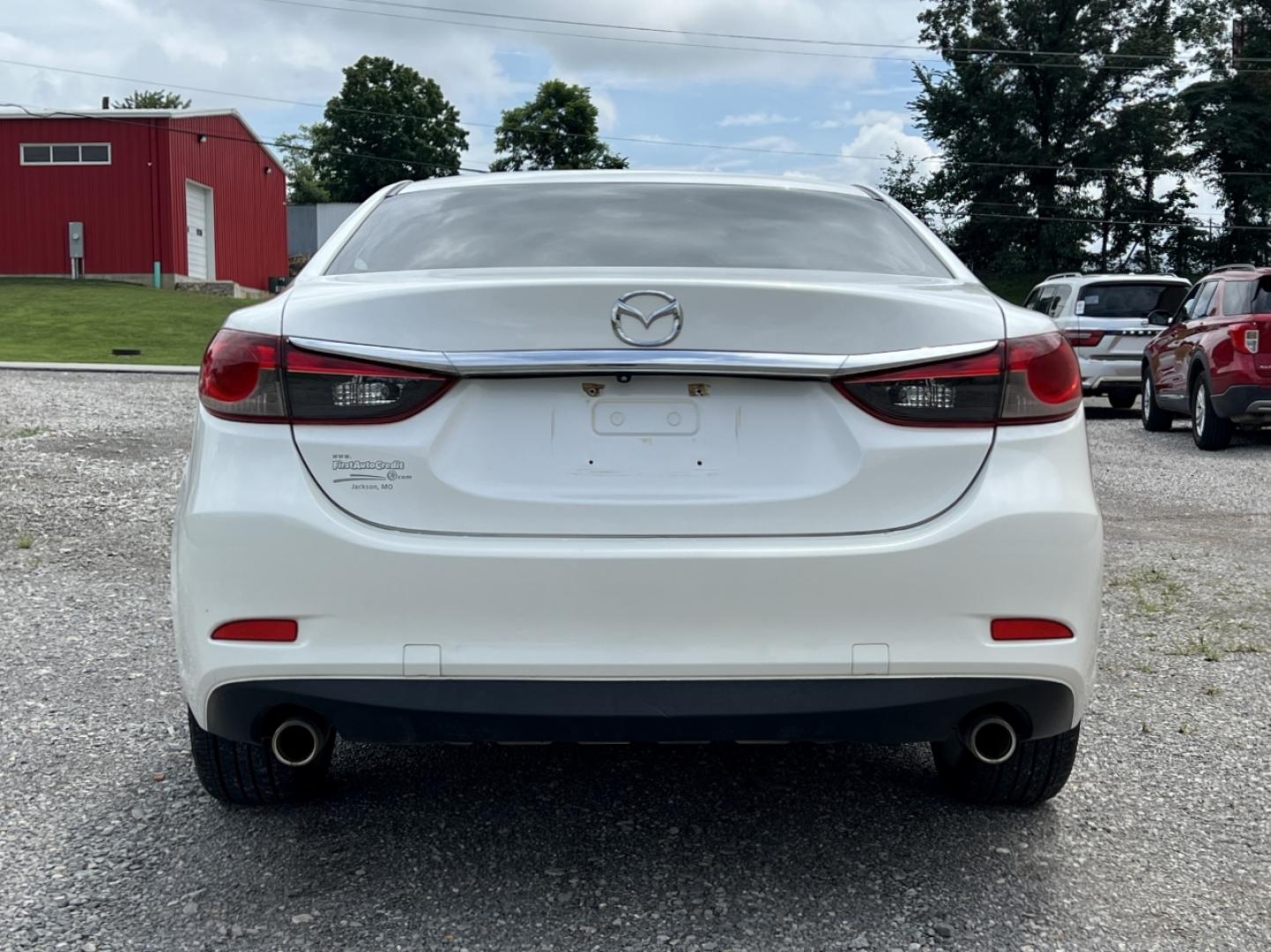 2014 WHITE /Black Leather Mazda Mazda6 i Touring (JM1GJ1V63E1) with an 2.5L 4 Cyl. engine, Automatic transmission, located at 2990 Old Orchard Rd., Jackson, MO, 63755, 37.354214, -89.612106 - 2014 Mazda 6 Touring 1-Owner 217xxx miles Front Wheel Drive 2.5L 4 Cyl. Automatic Leather Backup Camera Power Driver Seat Bluetooth Cruise Power Windows/Locks/Mirrors We have financing available and we accept trades! Fill out a credit application on our website or come by today! If you - Photo#9