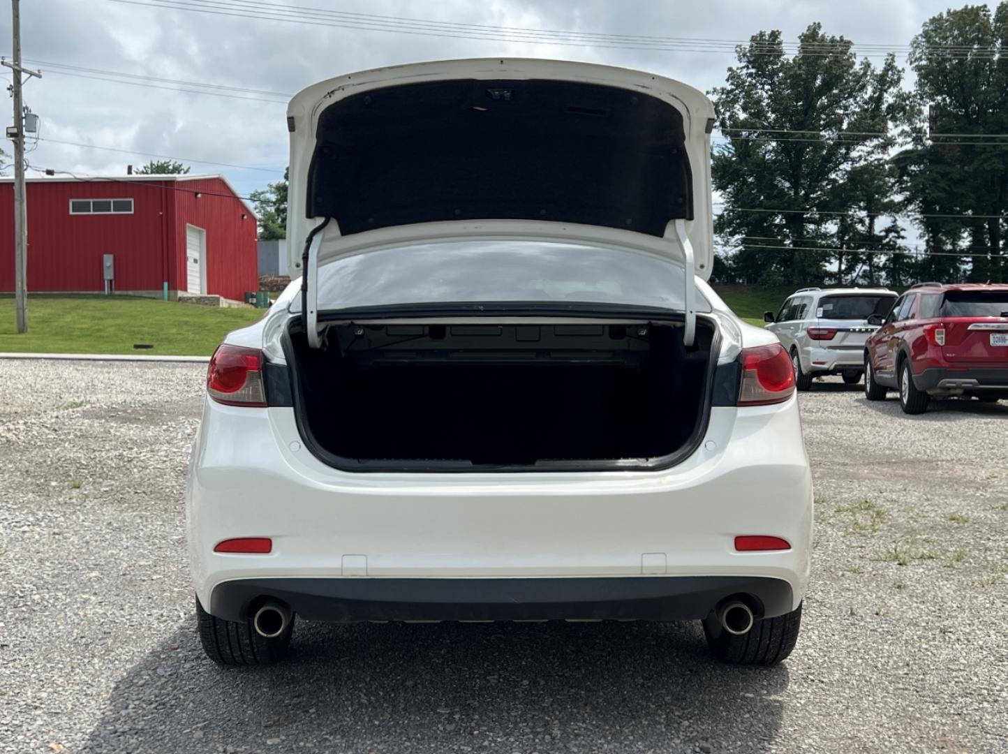 2014 WHITE /Black Leather Mazda Mazda6 i Touring (JM1GJ1V63E1) with an 2.5L 4 Cyl. engine, Automatic transmission, located at 2990 Old Orchard Rd., Jackson, MO, 63755, 37.354214, -89.612106 - 2014 Mazda 6 Touring 1-Owner 217xxx miles Front Wheel Drive 2.5L 4 Cyl. Automatic Leather Backup Camera Power Driver Seat Bluetooth Cruise Power Windows/Locks/Mirrors We have financing available and we accept trades! Fill out a credit application on our website or come by today! If you - Photo#17