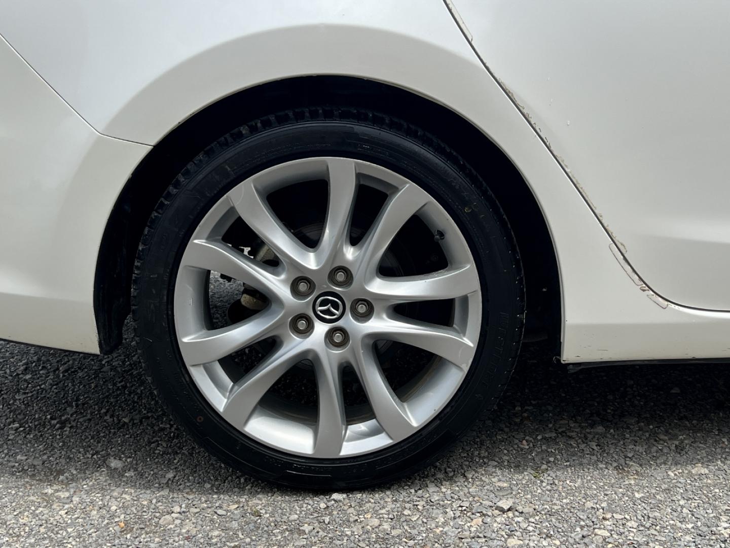 2014 WHITE /Black Leather Mazda Mazda6 i Touring (JM1GJ1V63E1) with an 2.5L 4 Cyl. engine, Automatic transmission, located at 2990 Old Orchard Rd., Jackson, MO, 63755, 37.354214, -89.612106 - 2014 Mazda 6 Touring 1-Owner 217xxx miles Front Wheel Drive 2.5L 4 Cyl. Automatic Leather Backup Camera Power Driver Seat Bluetooth Cruise Power Windows/Locks/Mirrors We have financing available and we accept trades! Fill out a credit application on our website or come by today! If you - Photo#34