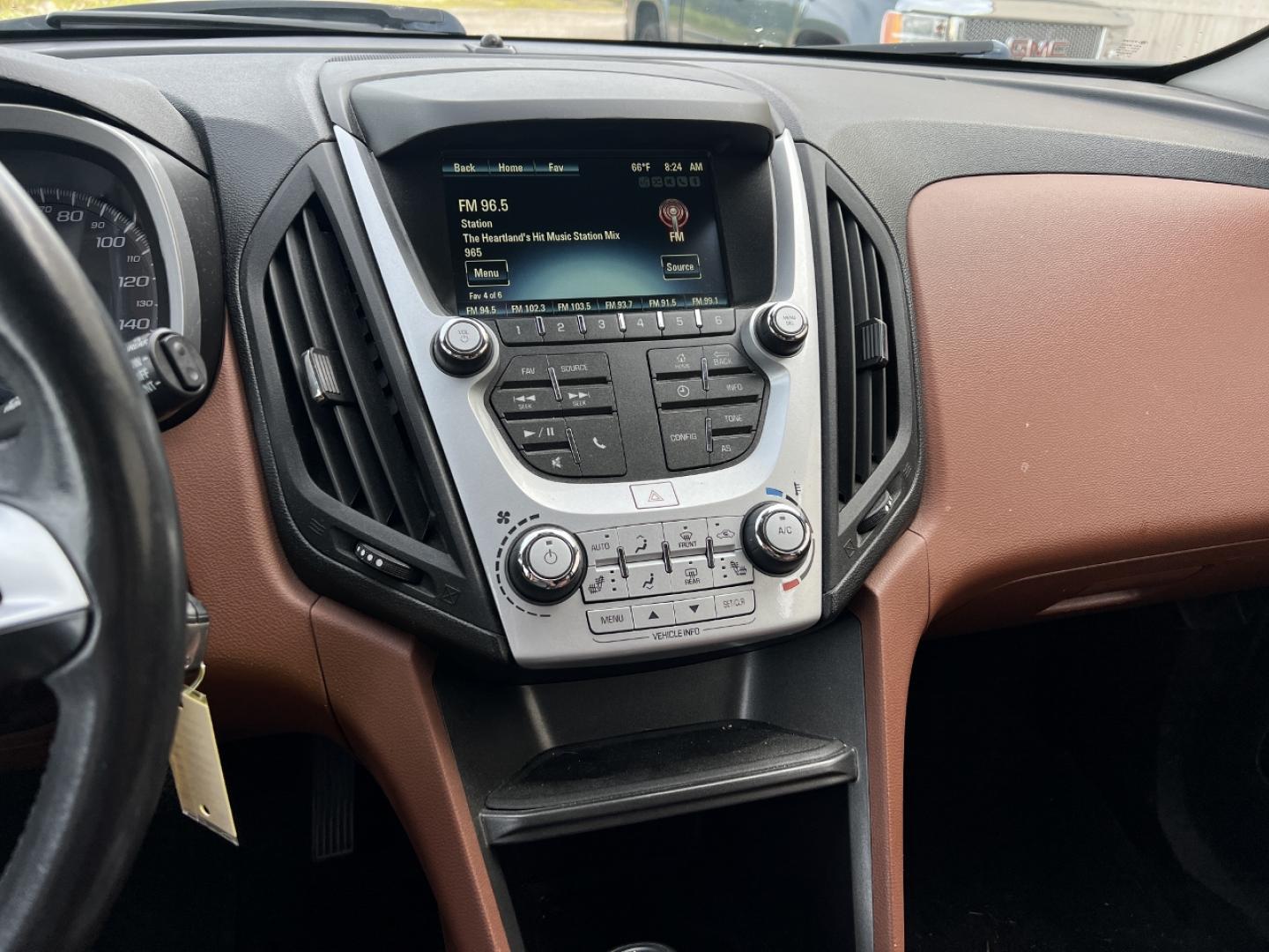 2016 WHITE /Brown Leather Chevrolet Equinox LTZ 2WD (2GNALDEK1G1) with an 2.4L 4 Cyl. engine, Automatic transmission, located at 2990 Old Orchard Rd., Jackson, MO, 63755, 37.354214, -89.612106 - We have financing available and we accept trades! Fill out a credit application on our website or come by today! If you have any questions, give us a call at (573) 204-7777 or visit our website at firstautocredit.com. - Photo#4