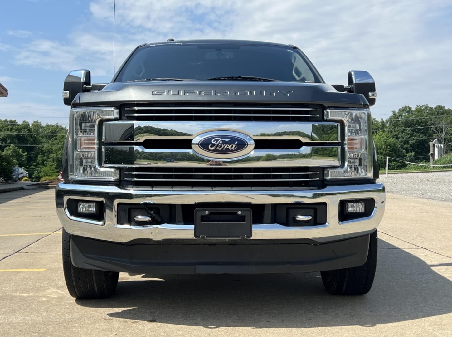 2017 GRAY /Black Leather Ford F-250 SD Lariat (1FT7W2BT0HE) with an 6.7L V8 DIESEL engine, Automatic transmission, located at 506 S. Kingshighway, Cape Girardeau, MO, 63703, (573) 235-5000, 37.294994, -89.556206 - 2017 Ford F-250 Lariat Super Duty 189xxx miles 4x4 6.7L V8 Diesel Automatic Leather Navigation Backup Camera Bluetooth Cruise Power Windows/Locks/Mirrors We have financing available and we accept trades! Fill out a credit application on our website or come by today! If you have any quest - Photo#12