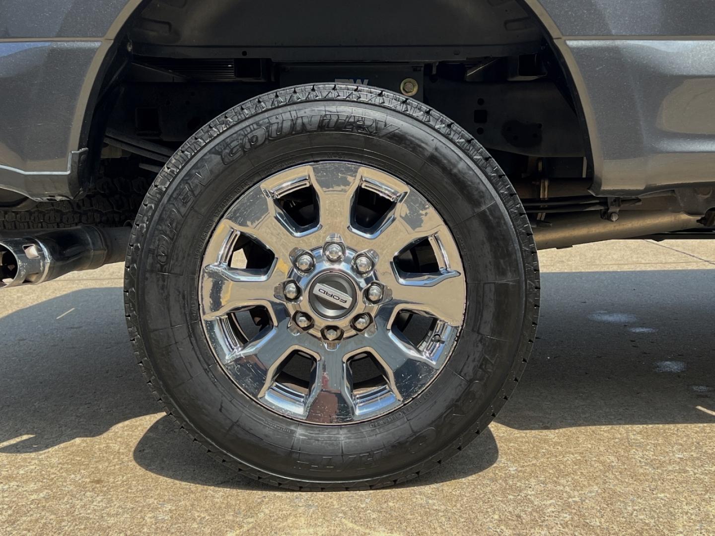 2017 GRAY /Black Leather Ford F-250 SD Lariat (1FT7W2BT0HE) with an 6.7L V8 DIESEL engine, Automatic transmission, located at 506 S. Kingshighway, Cape Girardeau, MO, 63703, (573) 235-5000, 37.294994, -89.556206 - 2017 Ford F-250 Lariat Super Duty 189xxx miles 4x4 6.7L V8 Diesel Automatic Leather Navigation Backup Camera Bluetooth Cruise Power Windows/Locks/Mirrors We have financing available and we accept trades! Fill out a credit application on our website or come by today! If you have any quest - Photo#40