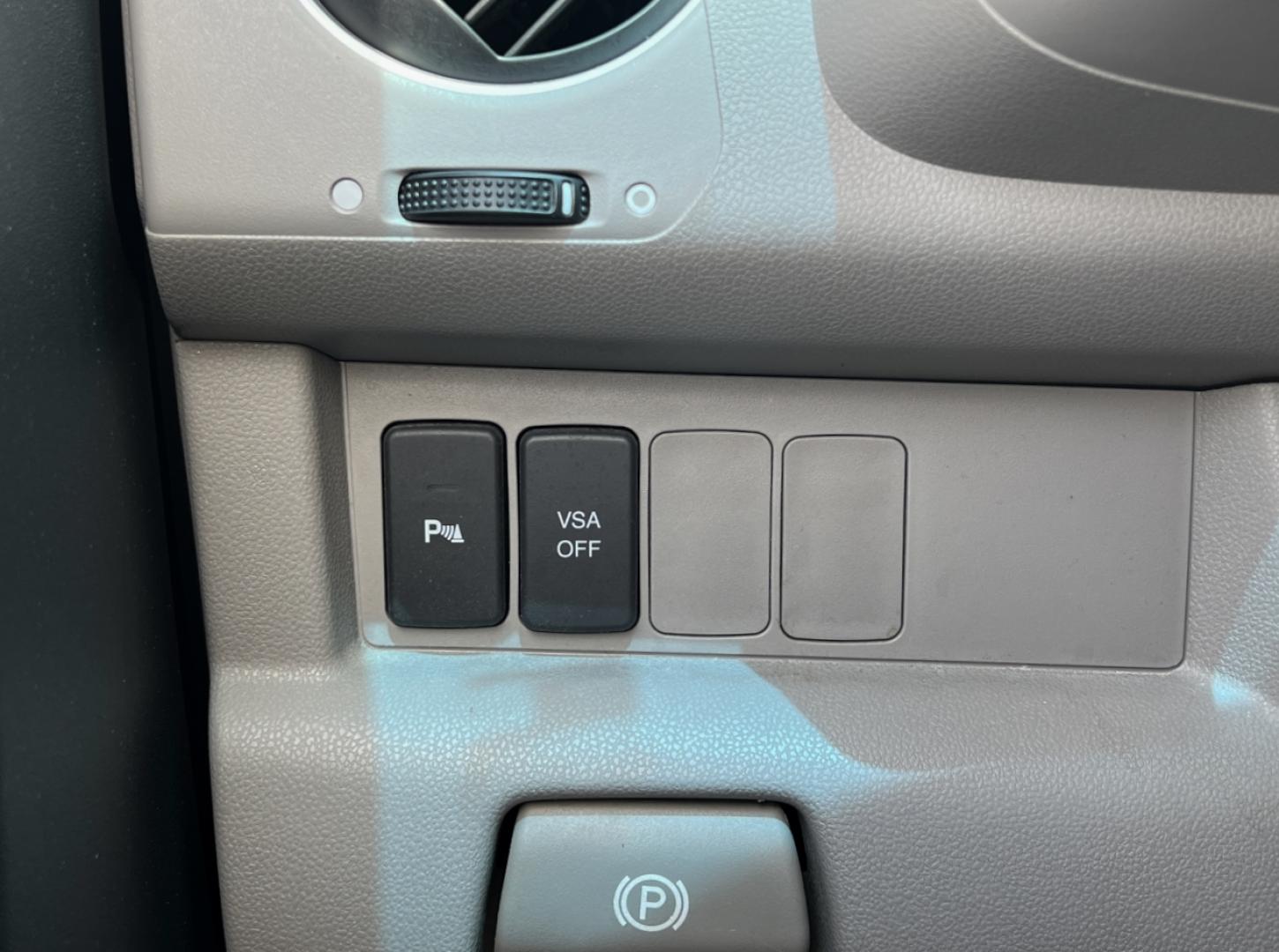 2011 WHITE /Gray Leather Honda Pilot Touring 4WD (5FNYF4H95BB) with an 3.5L V6 engine, Automatic transmission, located at 2990 Old Orchard Rd., Jackson, MO, 63755, 37.354214, -89.612106 - 2011 Honda Pilot Touring Local 1-Owner 168xxx miles All Wheel Drive 3.5L V6 Automatic Leather 3rd Row Rear Entertainment Navigation Power/Heated Seats Backup Camera Sunroof Cruise Power Windows/Locks/Mirrors We have financing available and we accept trades! Fill out a credit applicati - Photo#35