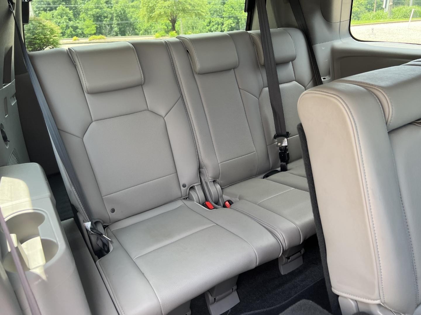 2011 WHITE /Gray Leather Honda Pilot Touring 4WD (5FNYF4H95BB) with an 3.5L V6 engine, Automatic transmission, located at 2990 Old Orchard Rd., Jackson, MO, 63755, 37.354214, -89.612106 - 2011 Honda Pilot Touring Local 1-Owner 168xxx miles All Wheel Drive 3.5L V6 Automatic Leather 3rd Row Rear Entertainment Navigation Power/Heated Seats Backup Camera Sunroof Cruise Power Windows/Locks/Mirrors We have financing available and we accept trades! Fill out a credit applicati - Photo#22