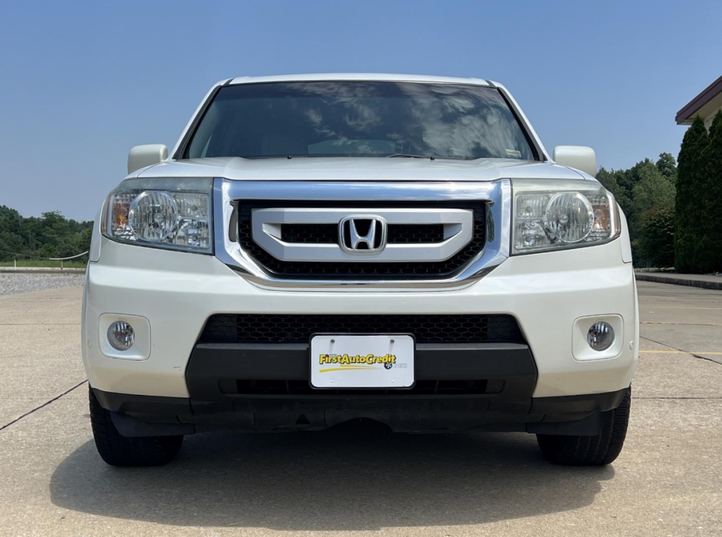 2011 WHITE /Gray Leather Honda Pilot Touring 4WD (5FNYF4H95BB) with an 3.5L V6 engine, Automatic transmission, located at 2990 Old Orchard Rd., Jackson, MO, 63755, 37.354214, -89.612106 - 2011 Honda Pilot Touring Local 1-Owner 168xxx miles All Wheel Drive 3.5L V6 Automatic Leather 3rd Row Rear Entertainment Navigation Power/Heated Seats Backup Camera Sunroof Cruise Power Windows/Locks/Mirrors We have financing available and we accept trades! Fill out a credit applicati - Photo#15