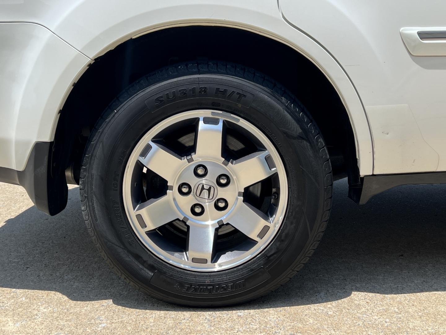 2011 WHITE /Gray Leather Honda Pilot Touring 4WD (5FNYF4H95BB) with an 3.5L V6 engine, Automatic transmission, located at 2990 Old Orchard Rd., Jackson, MO, 63755, 37.354214, -89.612106 - 2011 Honda Pilot Touring Local 1-Owner 168xxx miles All Wheel Drive 3.5L V6 Automatic Leather 3rd Row Rear Entertainment Navigation Power/Heated Seats Backup Camera Sunroof Cruise Power Windows/Locks/Mirrors We have financing available and we accept trades! Fill out a credit applicati - Photo#39