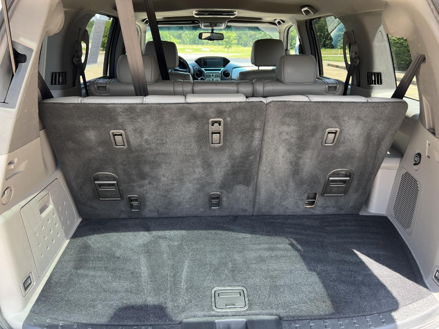 2011 WHITE /Gray Leather Honda Pilot Touring 4WD (5FNYF4H95BB) with an 3.5L V6 engine, Automatic transmission, located at 2990 Old Orchard Rd., Jackson, MO, 63755, 37.354214, -89.612106 - 2011 Honda Pilot Touring Local 1-Owner 168xxx miles All Wheel Drive 3.5L V6 Automatic Leather 3rd Row Rear Entertainment Navigation Power/Heated Seats Backup Camera Sunroof Cruise Power Windows/Locks/Mirrors We have financing available and we accept trades! Fill out a credit applicati - Photo#24