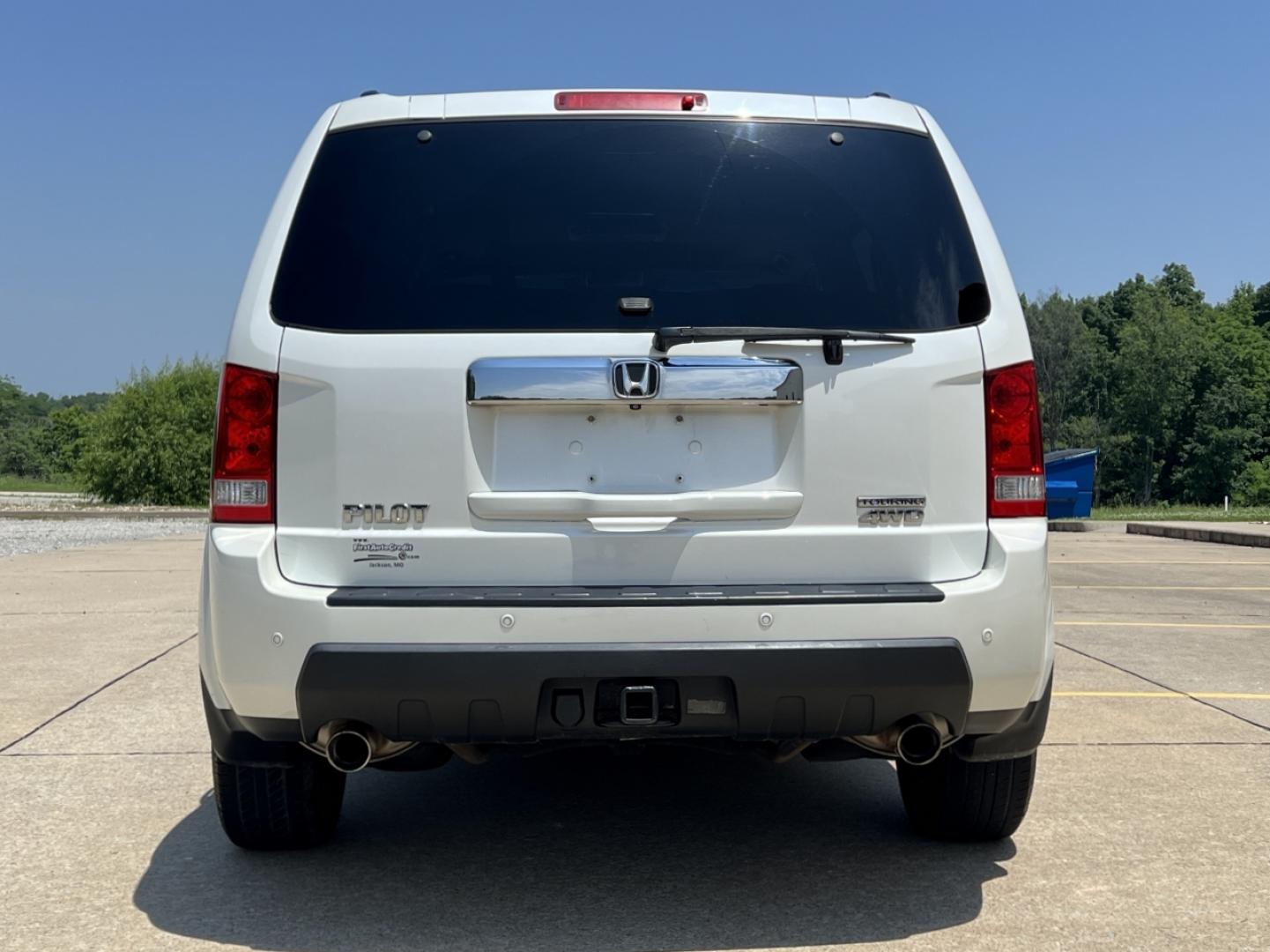 2011 WHITE /Gray Leather Honda Pilot Touring 4WD (5FNYF4H95BB) with an 3.5L V6 engine, Automatic transmission, located at 2990 Old Orchard Rd., Jackson, MO, 63755, 37.354214, -89.612106 - 2011 Honda Pilot Touring Local 1-Owner 168xxx miles All Wheel Drive 3.5L V6 Automatic Leather 3rd Row Rear Entertainment Navigation Power/Heated Seats Backup Camera Sunroof Cruise Power Windows/Locks/Mirrors We have financing available and we accept trades! Fill out a credit applicati - Photo#14