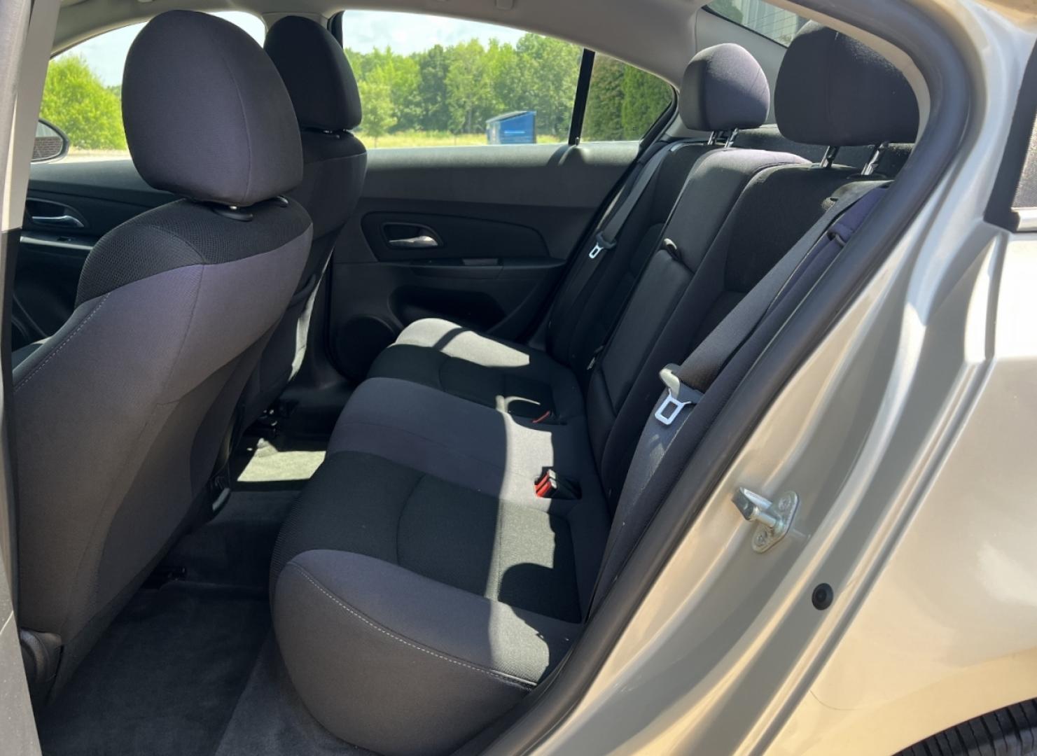 2014 GOLD /Black Cloth Chevrolet Cruze 1LT Auto (1G1PC5SB4E7) with an 1.4L 4 Cyl. Turbo engine, Automatic transmission, located at 2990 Old Orchard Rd., Jackson, MO, 63755, 37.354214, -89.612106 - 2014 Chevrolet Cruze LT Only 78xxx miles Front Wheel Drive 1.4L 4 Cyl. Automatic Power Driver Seat Remote Start Cruise Power Windows/Locks/Mirrors We have financing available and we accept trades! Fill out a credit application on our website or come by today! If you have any questions, giv - Photo#15