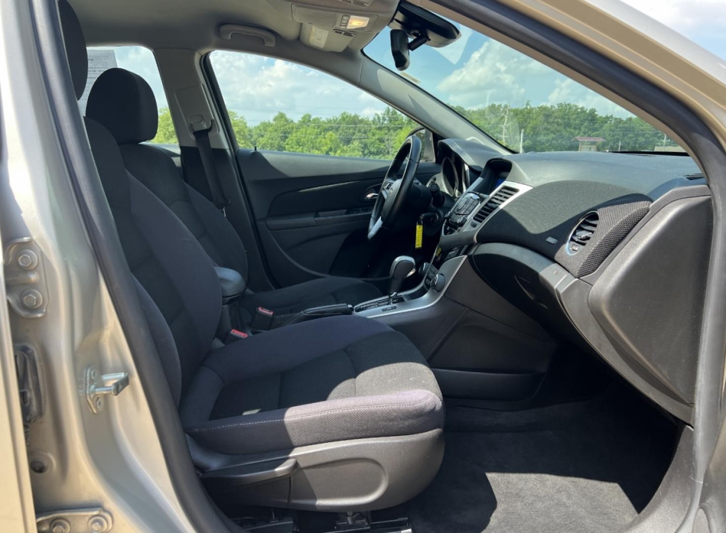 2014 GOLD /Black Cloth Chevrolet Cruze 1LT Auto (1G1PC5SB4E7) with an 1.4L 4 Cyl. Turbo engine, Automatic transmission, located at 2990 Old Orchard Rd., Jackson, MO, 63755, 37.354214, -89.612106 - 2014 Chevrolet Cruze LT Only 78xxx miles Front Wheel Drive 1.4L 4 Cyl. Automatic Power Driver Seat Remote Start Cruise Power Windows/Locks/Mirrors We have financing available and we accept trades! Fill out a credit application on our website or come by today! If you have any questions, giv - Photo#14
