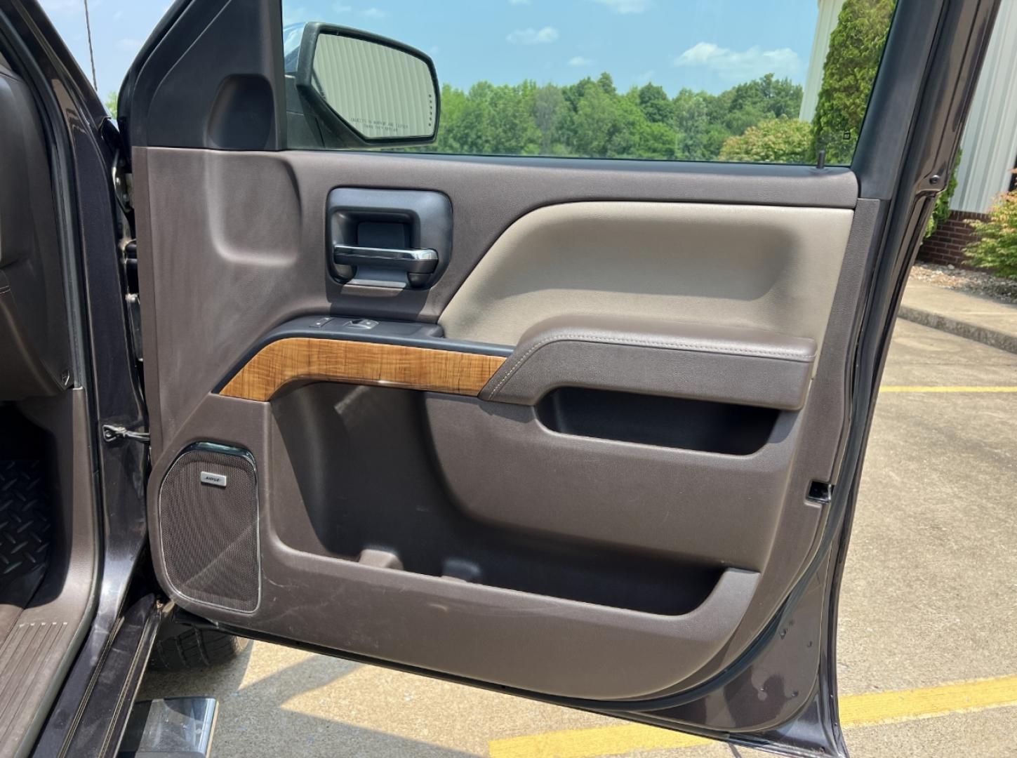 2015 GRAY /Tan Leather GMC Sierra 1500 SLT Crew Cab Long Box 4WD (3GTU2VEC1FG) with an 5.3L V8 engine, Automatic transmission, located at 2990 Old Orchard Rd., Jackson, MO, 63755, 37.354214, -89.612106 - 2015 GMC Sierra 1500 SLT 150xxx miles 4x4 5.3L V8 Automatic Leather Navigation Backup Camera Power/Heated Seats Sunroof Bluetooth Cruise Power Windows/Locks/Mirrors We have financing available and we accept trades! Fill out a credit application on our website or come by today! If you h - Photo#18