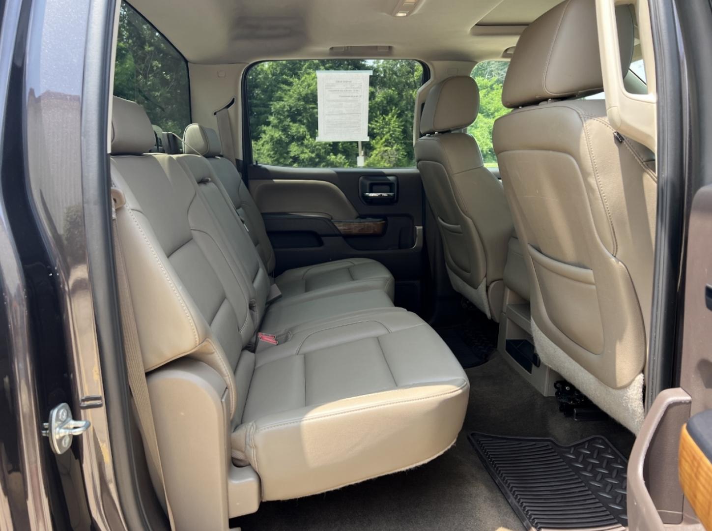 2015 GRAY /Tan Leather GMC Sierra 1500 SLT Crew Cab Long Box 4WD (3GTU2VEC1FG) with an 5.3L V8 engine, Automatic transmission, located at 2990 Old Orchard Rd., Jackson, MO, 63755, 37.354214, -89.612106 - 2015 GMC Sierra 1500 SLT 150xxx miles 4x4 5.3L V8 Automatic Leather Navigation Backup Camera Power/Heated Seats Sunroof Bluetooth Cruise Power Windows/Locks/Mirrors We have financing available and we accept trades! Fill out a credit application on our website or come by today! If you h - Photo#21