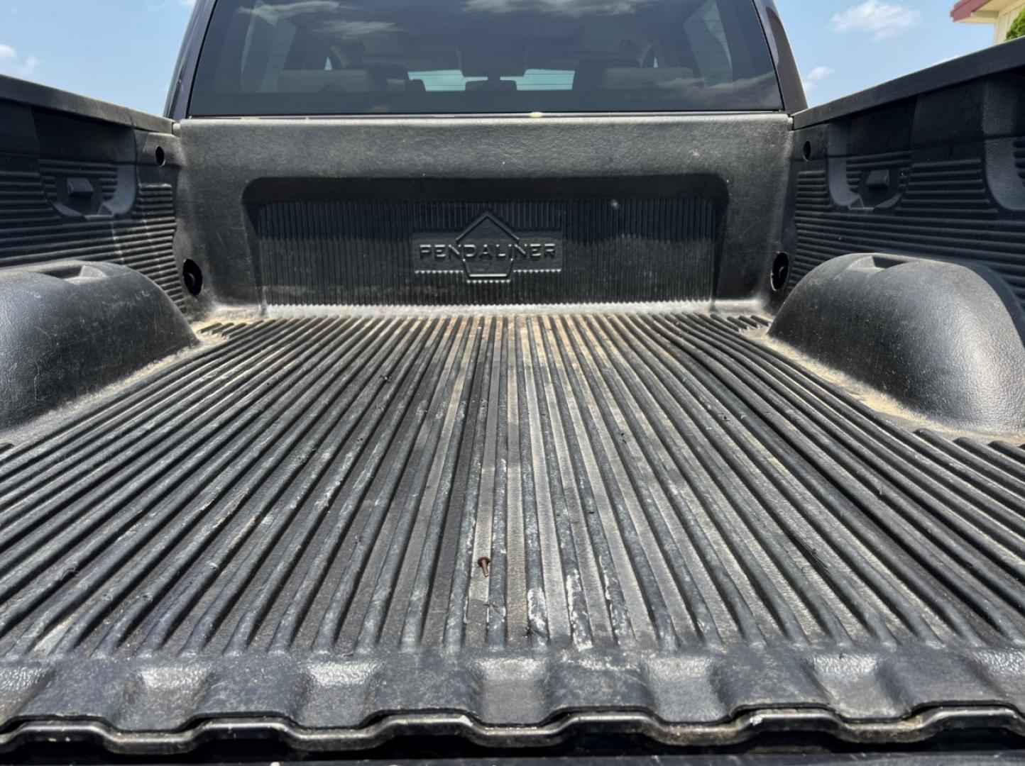 2015 GRAY /Tan Leather GMC Sierra 1500 SLT Crew Cab Long Box 4WD (3GTU2VEC1FG) with an 5.3L V8 engine, Automatic transmission, located at 2990 Old Orchard Rd., Jackson, MO, 63755, 37.354214, -89.612106 - 2015 GMC Sierra 1500 SLT 150xxx miles 4x4 5.3L V8 Automatic Leather Navigation Backup Camera Power/Heated Seats Sunroof Bluetooth Cruise Power Windows/Locks/Mirrors We have financing available and we accept trades! Fill out a credit application on our website or come by today! If you h - Photo#23