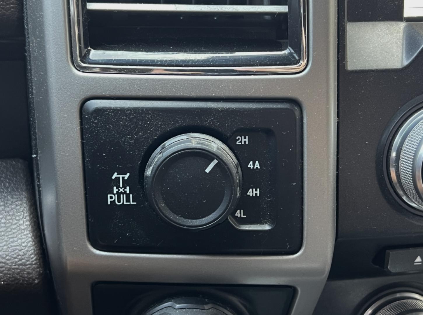 2017 WHITE /Brown Leather Ford F-150 King Ranch SuperCrew 6.5-ft. Bed 4WD (1FTEW1EG7HF) with an 3.5L V6 TURBO engine, Automatic transmission, located at 2990 Old Orchard Rd., Jackson, MO, 63755, 37.354214, -89.612106 - We have financing available and we accept trades! Fill out a credit application on our website or come by today! If you have any questions, give us a call at (573) 204-7777 or visit our website at firstautocredit.com. - Photo#2