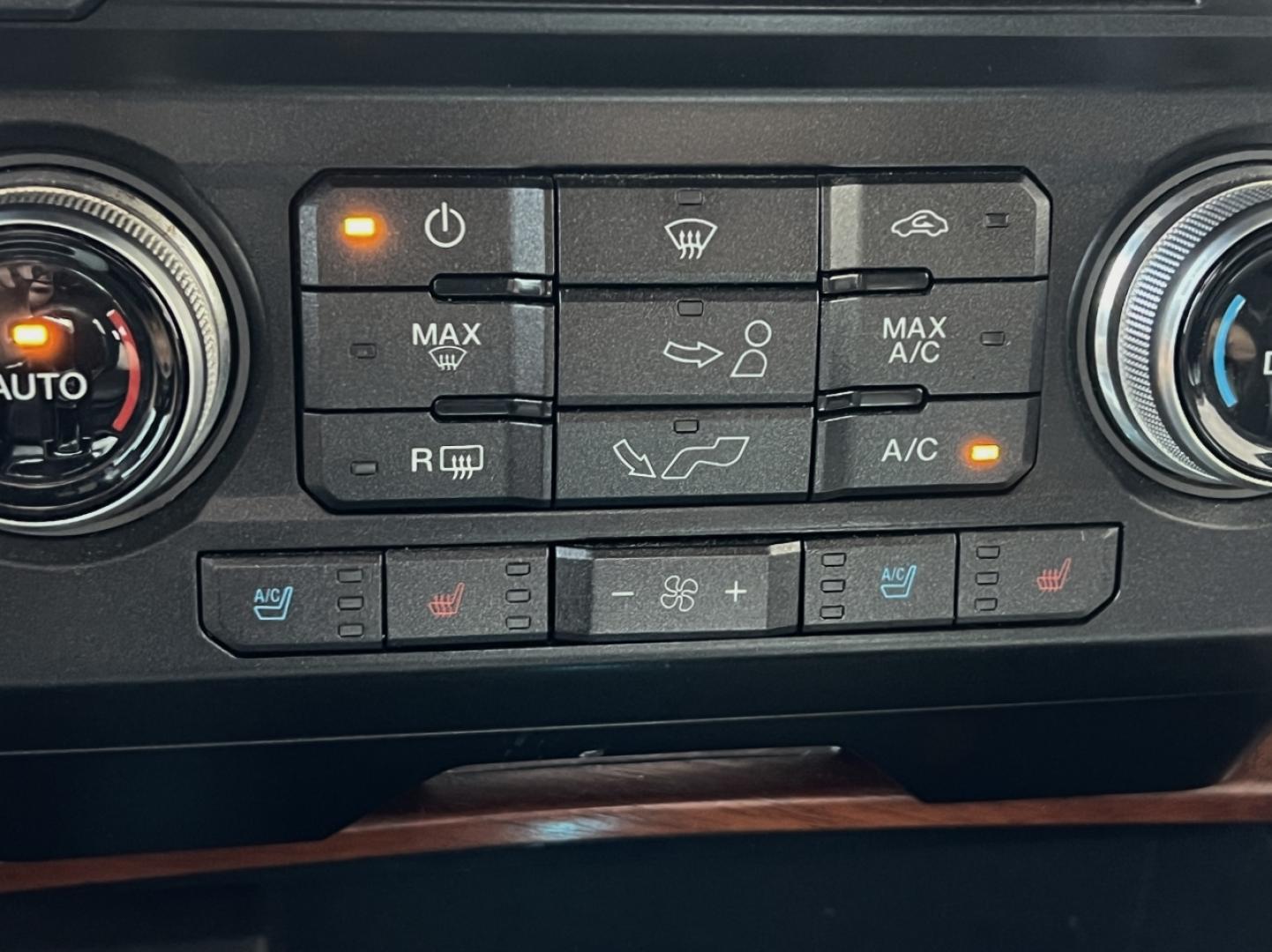 2017 WHITE /Brown Leather Ford F-150 King Ranch SuperCrew 6.5-ft. Bed 4WD (1FTEW1EG7HF) with an 3.5L V6 TURBO engine, Automatic transmission, located at 2990 Old Orchard Rd., Jackson, MO, 63755, 37.354214, -89.612106 - We have financing available and we accept trades! Fill out a credit application on our website or come by today! If you have any questions, give us a call at (573) 204-7777 or visit our website at firstautocredit.com. - Photo#6