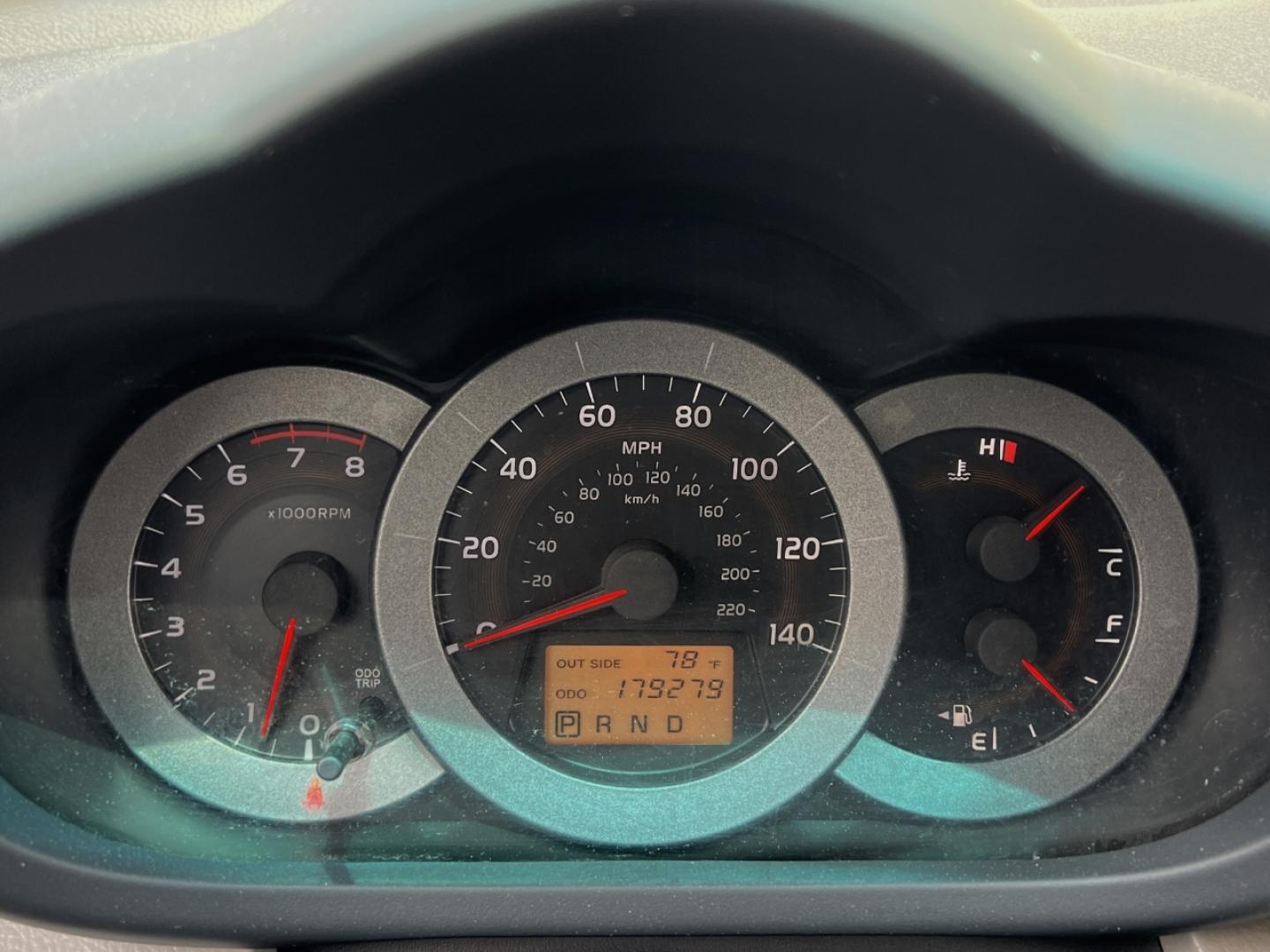 2008 SILVER /Gray Cloth Toyota RAV4 Limited I4 4WD (JTMBD31V386) with an 2.4L 4 Cyl. engine, Automatic transmission, located at 506 S. Kingshighway, Cape Girardeau, MO, 63703, (573) 235-5000, 37.294994, -89.556206 - 2008 Toyota RAV4 Limited 179xxx miles All Wheel Drive 2.4L 4 Cyl. Automatic Navigation Power Driver Seat Bluetooth Cruise Power Windows/Locks/Mirrors We have financing available and we accept trades! Fill out a credit application on our website or come by today! If you have any questions, - Photo#1