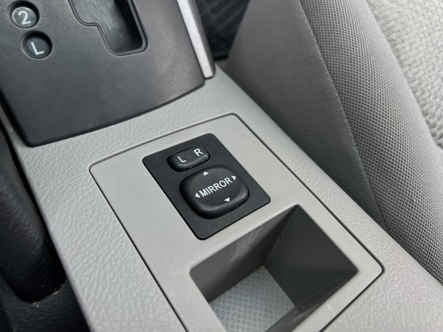 2008 SILVER /Gray Cloth Toyota RAV4 Limited I4 4WD (JTMBD31V386) with an 2.4L 4 Cyl. engine, Automatic transmission, located at 506 S. Kingshighway, Cape Girardeau, MO, 63703, (573) 235-5000, 37.294994, -89.556206 - 2008 Toyota RAV4 Limited 179xxx miles All Wheel Drive 2.4L 4 Cyl. Automatic Navigation Power Driver Seat Bluetooth Cruise Power Windows/Locks/Mirrors We have financing available and we accept trades! Fill out a credit application on our website or come by today! If you have any questions, - Photo#27