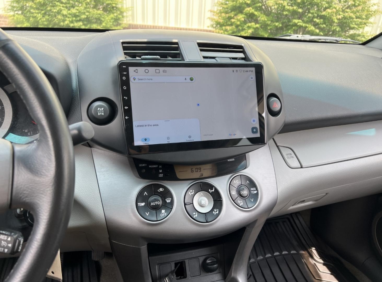 2008 SILVER /Gray Cloth Toyota RAV4 Limited I4 4WD (JTMBD31V386) with an 2.4L 4 Cyl. engine, Automatic transmission, located at 506 S. Kingshighway, Cape Girardeau, MO, 63703, (573) 235-5000, 37.294994, -89.556206 - 2008 Toyota RAV4 Limited 179xxx miles All Wheel Drive 2.4L 4 Cyl. Automatic Navigation Power Driver Seat Bluetooth Cruise Power Windows/Locks/Mirrors We have financing available and we accept trades! Fill out a credit application on our website or come by today! If you have any questions, - Photo#24