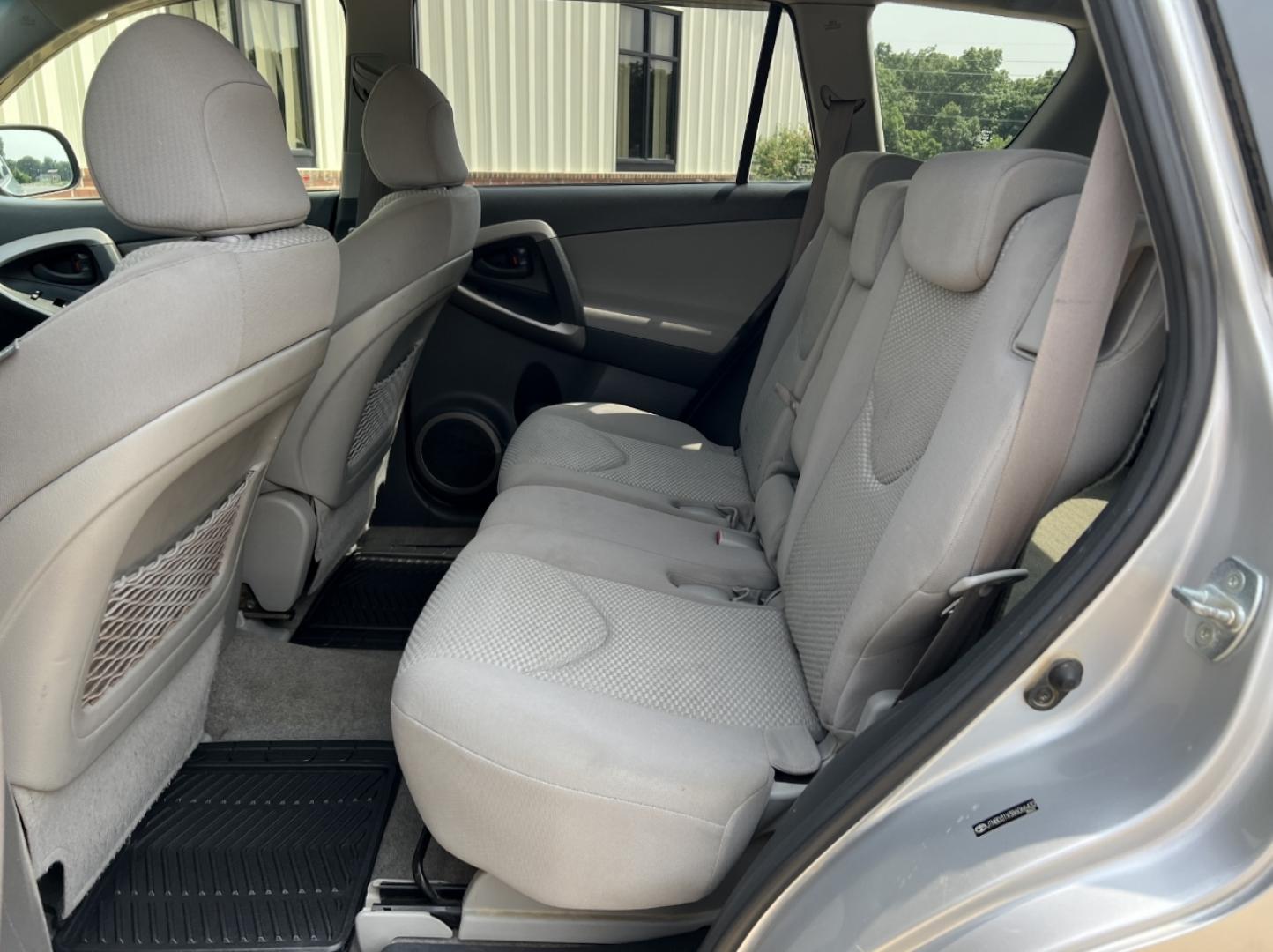 2008 SILVER /Gray Cloth Toyota RAV4 Limited I4 4WD (JTMBD31V386) with an 2.4L 4 Cyl. engine, Automatic transmission, located at 506 S. Kingshighway, Cape Girardeau, MO, 63703, (573) 235-5000, 37.294994, -89.556206 - 2008 Toyota RAV4 Limited 179xxx miles All Wheel Drive 2.4L 4 Cyl. Automatic Navigation Power Driver Seat Bluetooth Cruise Power Windows/Locks/Mirrors We have financing available and we accept trades! Fill out a credit application on our website or come by today! If you have any questions, - Photo#16