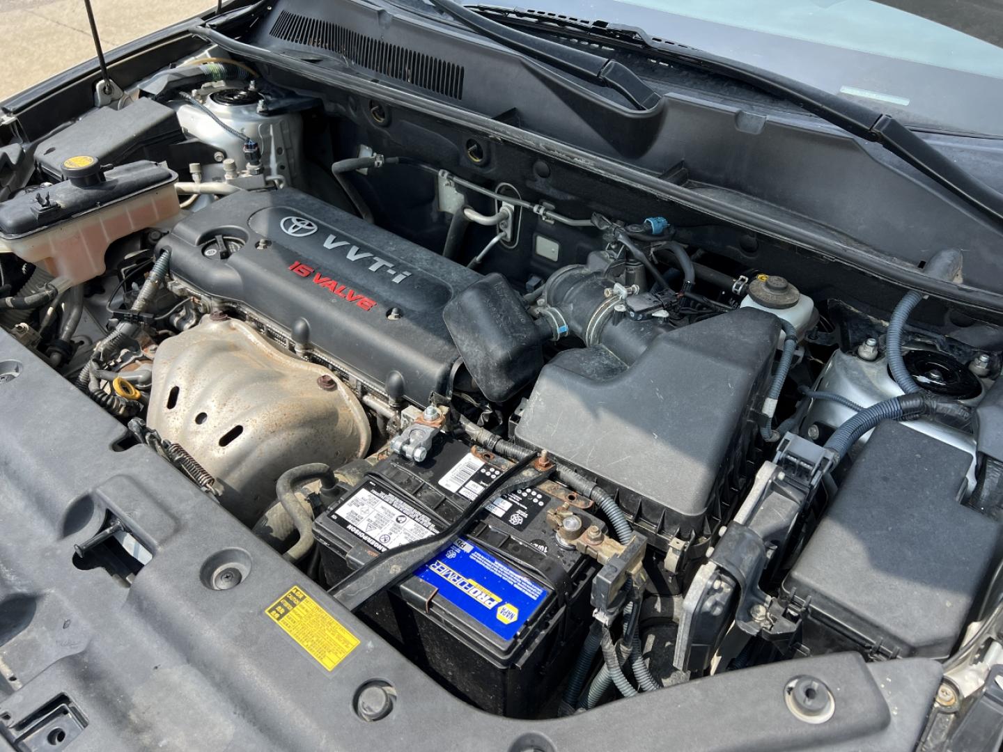 2008 SILVER /Gray Cloth Toyota RAV4 Limited I4 4WD (JTMBD31V386) with an 2.4L 4 Cyl. engine, Automatic transmission, located at 506 S. Kingshighway, Cape Girardeau, MO, 63703, (573) 235-5000, 37.294994, -89.556206 - 2008 Toyota RAV4 Limited 179xxx miles All Wheel Drive 2.4L 4 Cyl. Automatic Navigation Power Driver Seat Bluetooth Cruise Power Windows/Locks/Mirrors We have financing available and we accept trades! Fill out a credit application on our website or come by today! If you have any questions, - Photo#31
