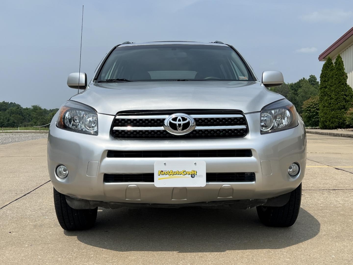 2008 SILVER /Gray Cloth Toyota RAV4 Limited I4 4WD (JTMBD31V386) with an 2.4L 4 Cyl. engine, Automatic transmission, located at 506 S. Kingshighway, Cape Girardeau, MO, 63703, (573) 235-5000, 37.294994, -89.556206 - 2008 Toyota RAV4 Limited 179xxx miles All Wheel Drive 2.4L 4 Cyl. Automatic Navigation Power Driver Seat Bluetooth Cruise Power Windows/Locks/Mirrors We have financing available and we accept trades! Fill out a credit application on our website or come by today! If you have any questions, - Photo#11