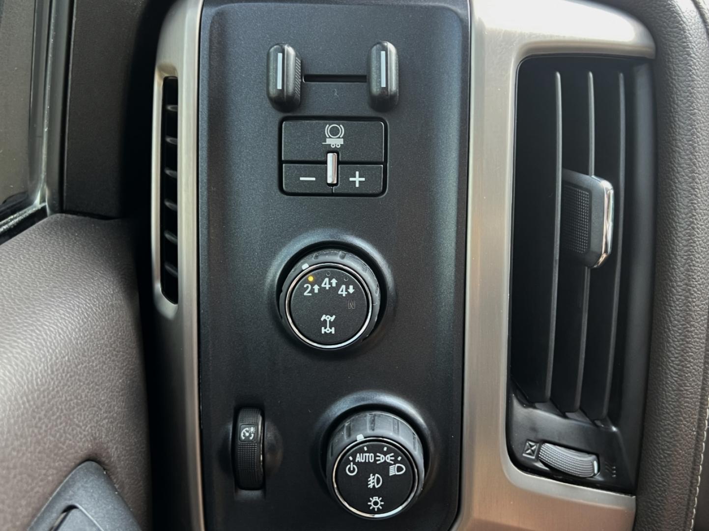 2018 MAROON /Tan Leather GMC Sierra 2500HD Denali Crew Cab 4WD (1GT12UEY8JF) with an 6.6L V8 DIESEL engine, Automatic transmission, located at 2990 Old Orchard Rd., Jackson, MO, 63755, 37.354214, -89.612106 - 2018 GMC Sierra 2500HD Denali 117xxx miles 4x4 6.6L V8 Diesel Automatic Leather Navigation Power/Heated/Cooled Seats Backup Camera Bluetooth Remote Start Cruise Power Windows/Locks/Mirrors We have financing available and we accept trades! Fill out a credit application on our website or - Photo#2