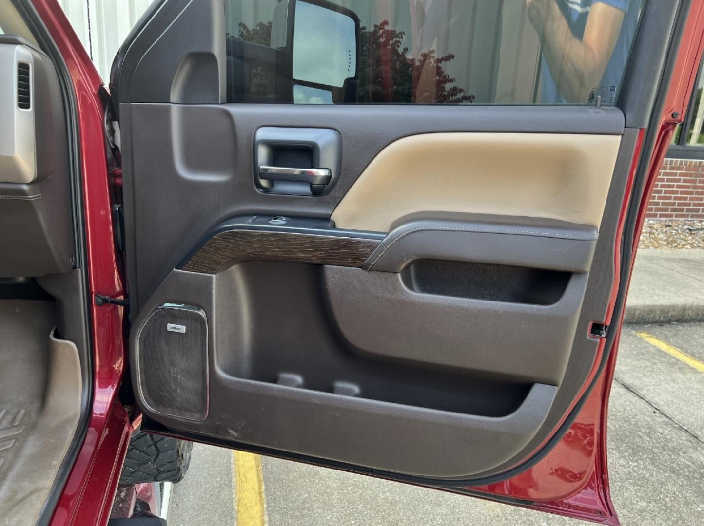 2018 MAROON /Tan Leather GMC Sierra 2500HD Denali Crew Cab 4WD (1GT12UEY8JF) with an 6.6L V8 DIESEL engine, Automatic transmission, located at 2990 Old Orchard Rd., Jackson, MO, 63755, 37.354214, -89.612106 - 2018 GMC Sierra 2500HD Denali 117xxx miles 4x4 6.6L V8 Diesel Automatic Leather Navigation Power/Heated/Cooled Seats Backup Camera Bluetooth Remote Start Cruise Power Windows/Locks/Mirrors We have financing available and we accept trades! Fill out a credit application on our website or - Photo#17