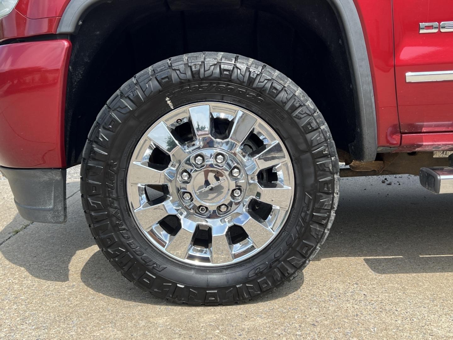 2018 MAROON /Tan Leather GMC Sierra 2500HD Denali Crew Cab 4WD (1GT12UEY8JF) with an 6.6L V8 DIESEL engine, Automatic transmission, located at 2990 Old Orchard Rd., Jackson, MO, 63755, 37.354214, -89.612106 - 2018 GMC Sierra 2500HD Denali 117xxx miles 4x4 6.6L V8 Diesel Automatic Leather Navigation Power/Heated/Cooled Seats Backup Camera Bluetooth Remote Start Cruise Power Windows/Locks/Mirrors We have financing available and we accept trades! Fill out a credit application on our website or - Photo#37