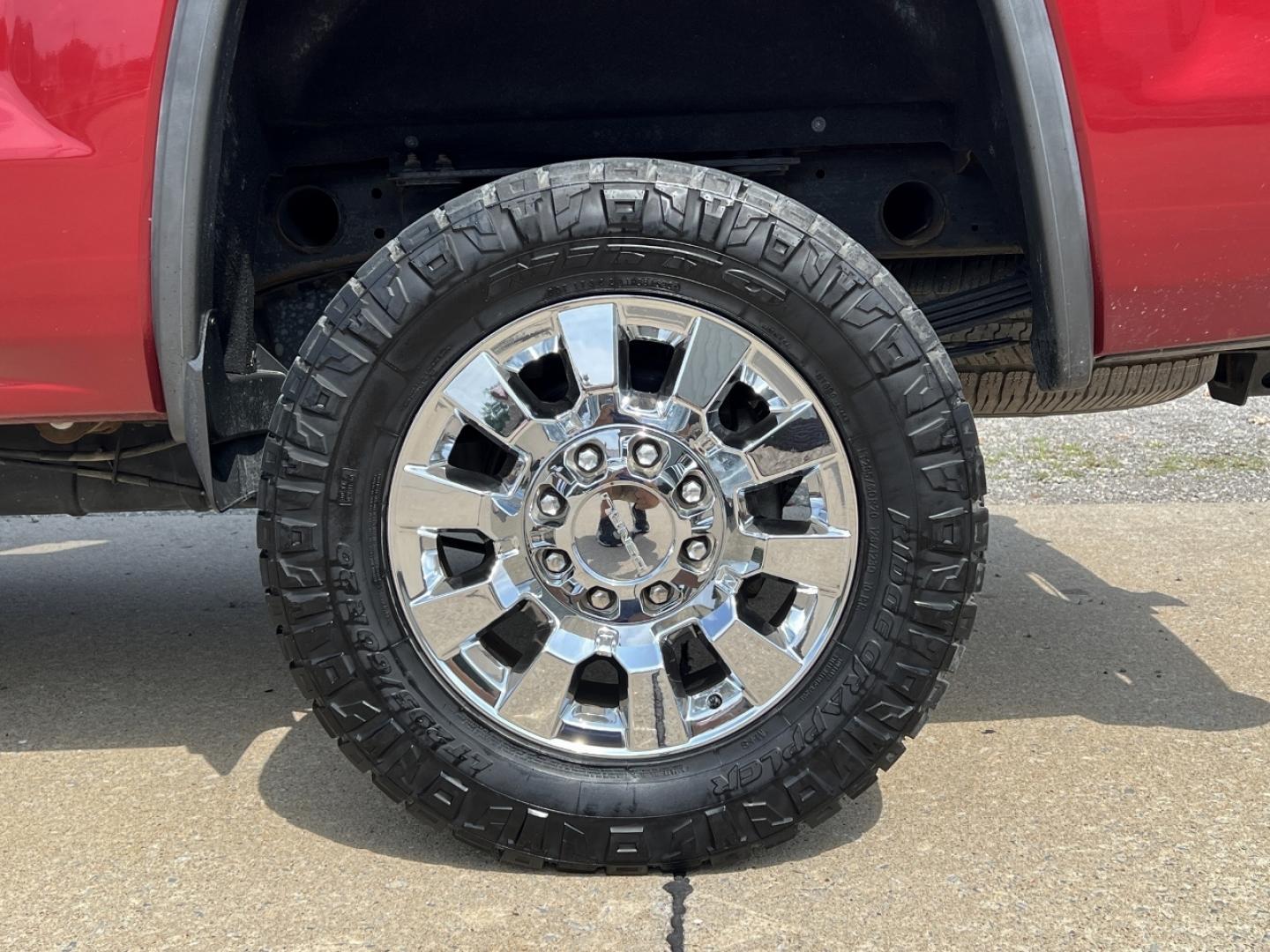 2018 MAROON /Tan Leather GMC Sierra 2500HD Denali Crew Cab 4WD (1GT12UEY8JF) with an 6.6L V8 DIESEL engine, Automatic transmission, located at 2990 Old Orchard Rd., Jackson, MO, 63755, 37.354214, -89.612106 - 2018 GMC Sierra 2500HD Denali 117xxx miles 4x4 6.6L V8 Diesel Automatic Leather Navigation Power/Heated/Cooled Seats Backup Camera Bluetooth Remote Start Cruise Power Windows/Locks/Mirrors We have financing available and we accept trades! Fill out a credit application on our website or - Photo#38